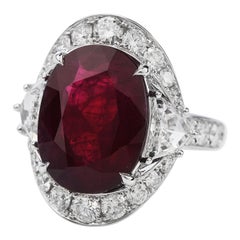 zertifizierter burmesischer roter Rubin 13,45 Karat Diamant 18 Karat Gold Cocktail Ring