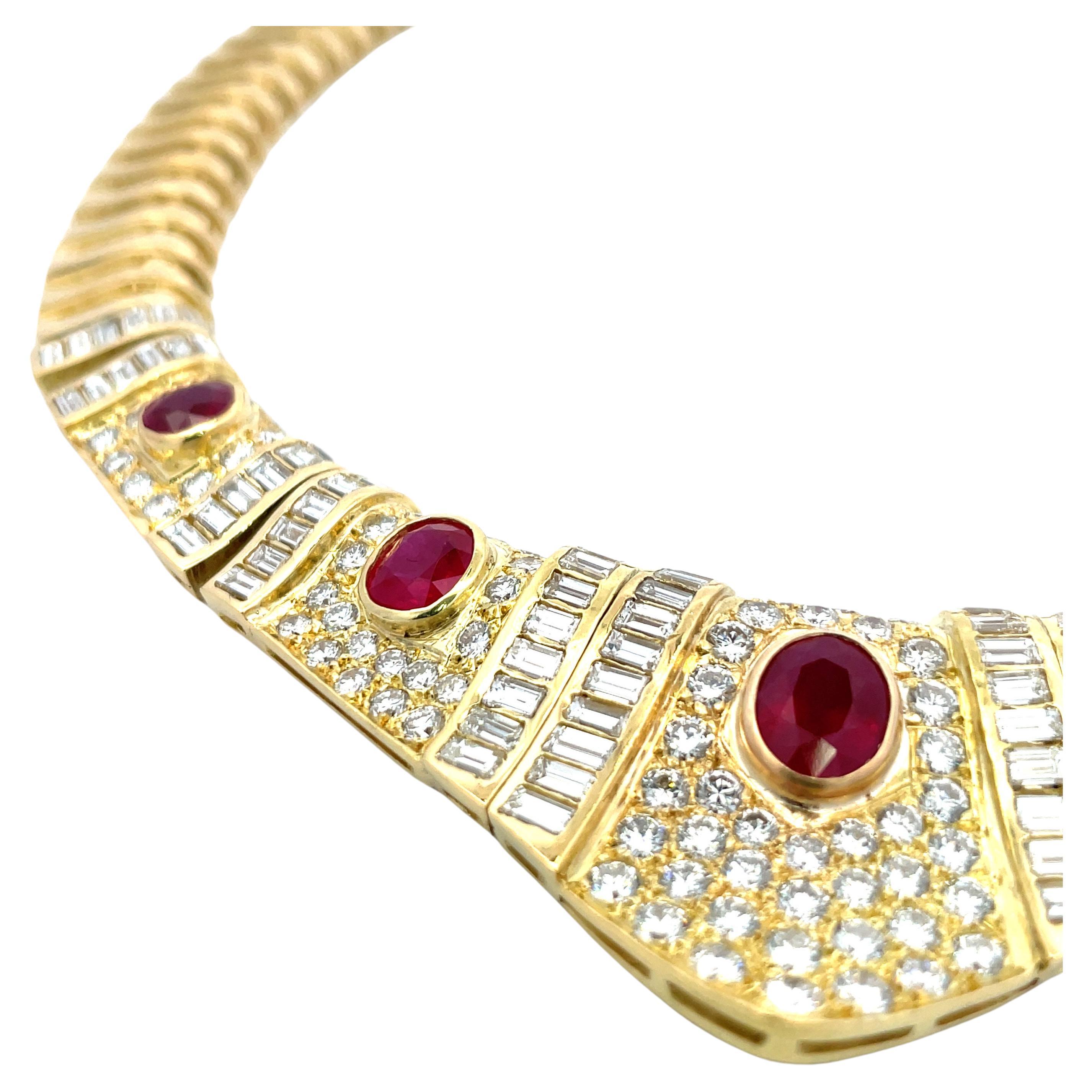 Oval Cut Certified Burma Ruby Diamond Collar Necklace 24.50 Carats 18 Karat Yellow Gold For Sale