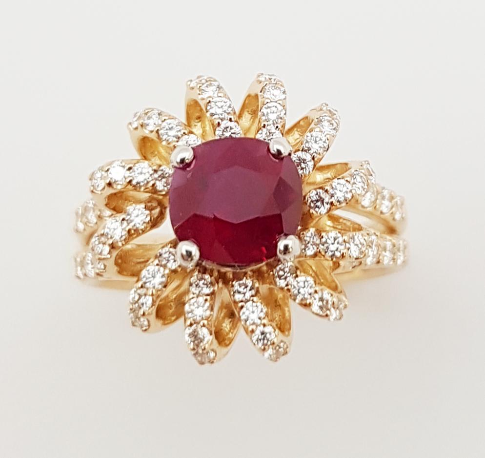 Certified Burmese Pigeon's Blood Ruby with Diamond Ring Set in 18K Rose Gold For Sale 6