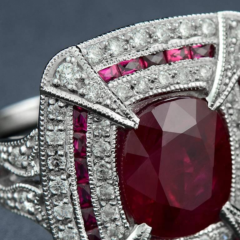 Certified Burmese Ruby 3.90 Carat Diamond Cocktail Ring In New Condition In Bangkok, TH