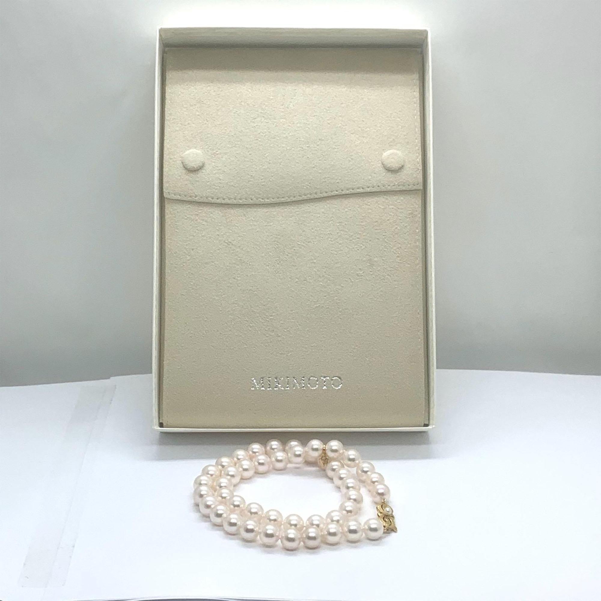 Certified by Mikimoto in New York for the amount of $23,640
Estate Mikimoto 44 LARGE 9.5-9 mm 17 Inch 18 KT Yellow Gold Clasp in Like New Condition

TRUSTED SELLER SINCE 2002
PLEASE SEE OUR HUNDREDS OF POSITIVE FEED BACKS FROM OUR CLIENTS.
PLEASE