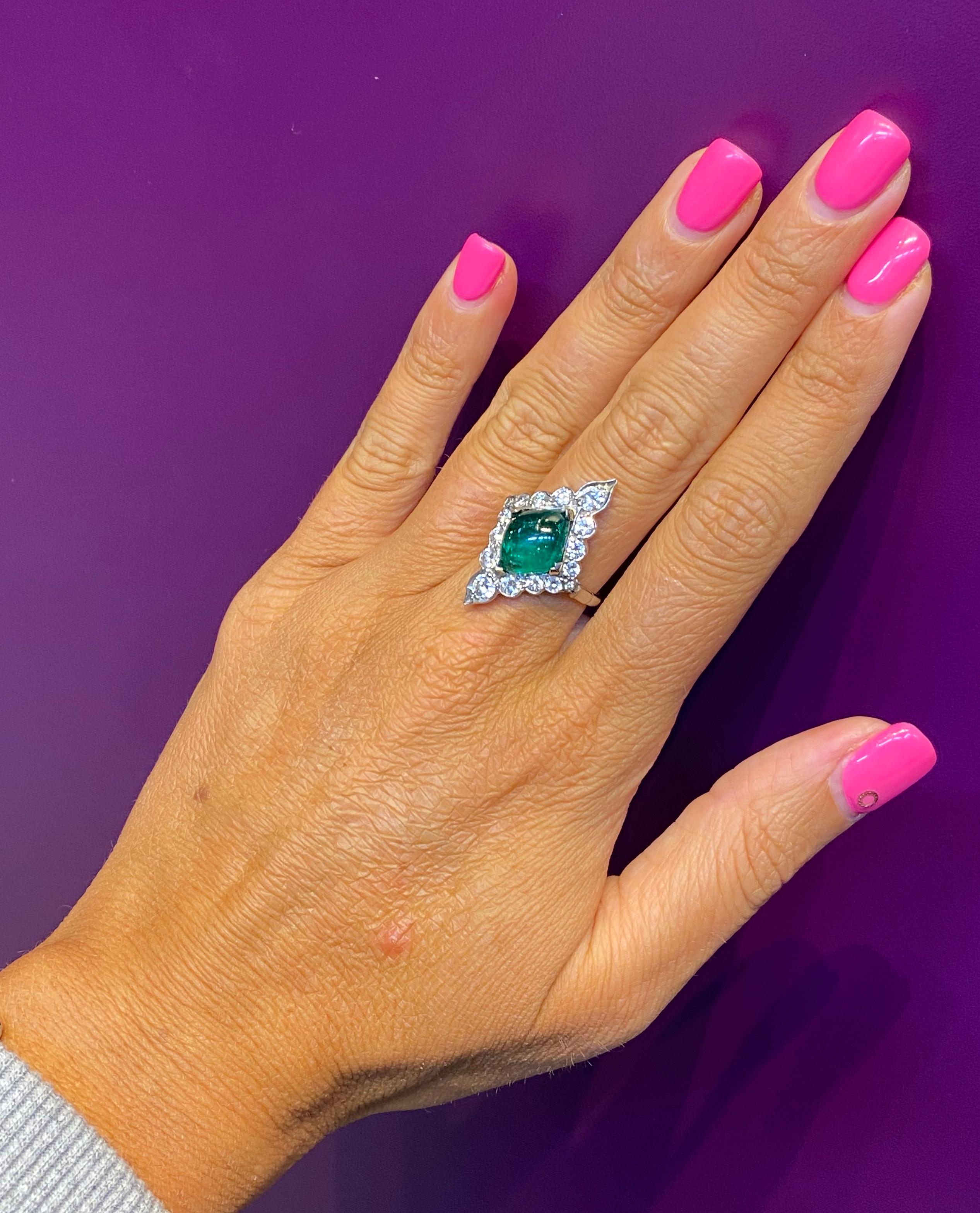 Certified Cabochon Colombian Emerald & Diamond Ring For Sale 1