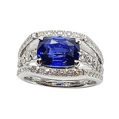 Certified Ceylon Blue Sapphire with Diamond Ring Set in 18 Karat White Gold