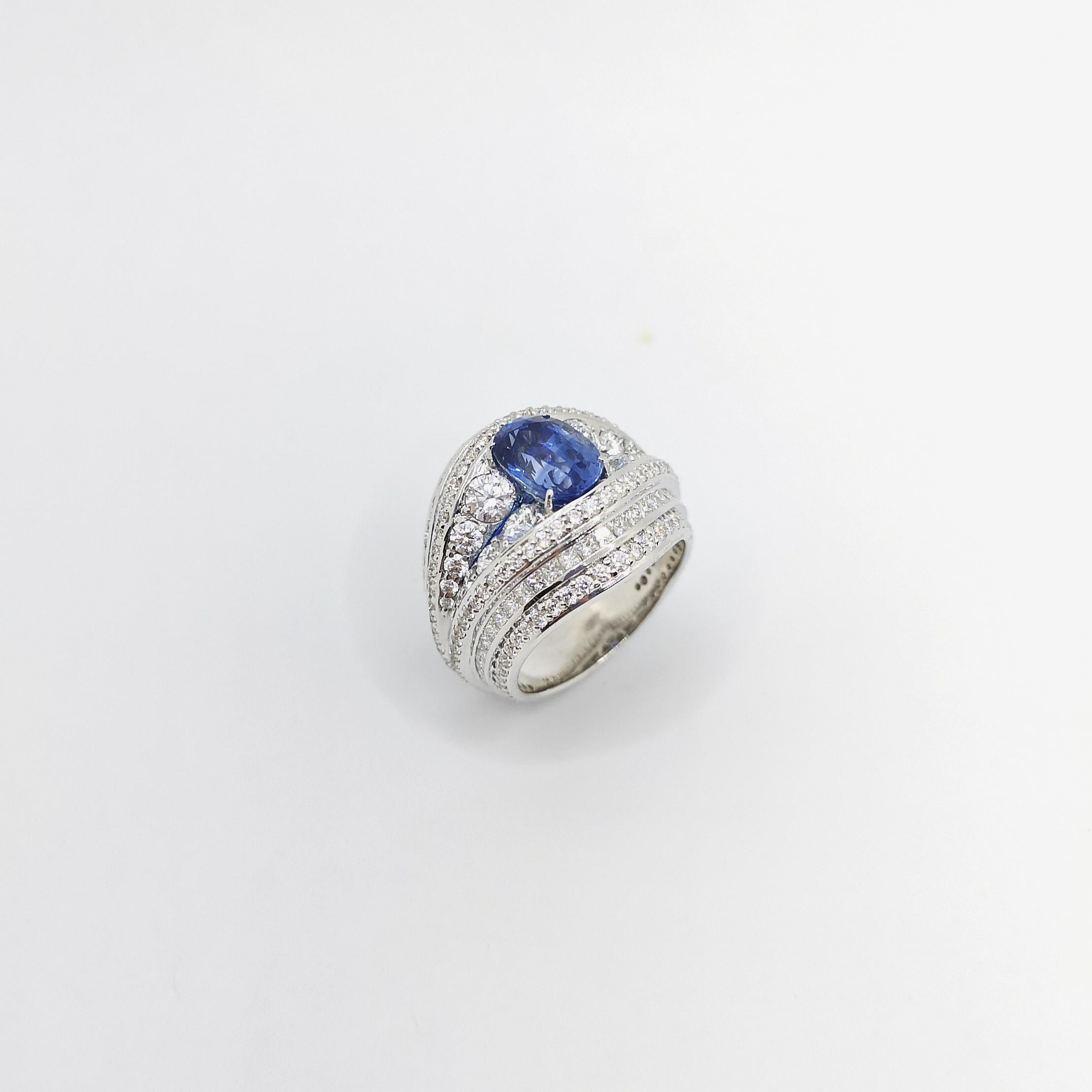 Zertifizierter Ceylon-Blauer Saphir mit Diamantring aus 18 Karat Weißgold im Angebot 6