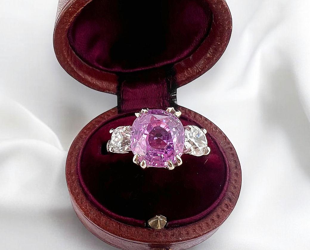 Art Deco Certified Ceylon Pink saphir 5 carats and old cut Diamond Ring, 18k For Sale
