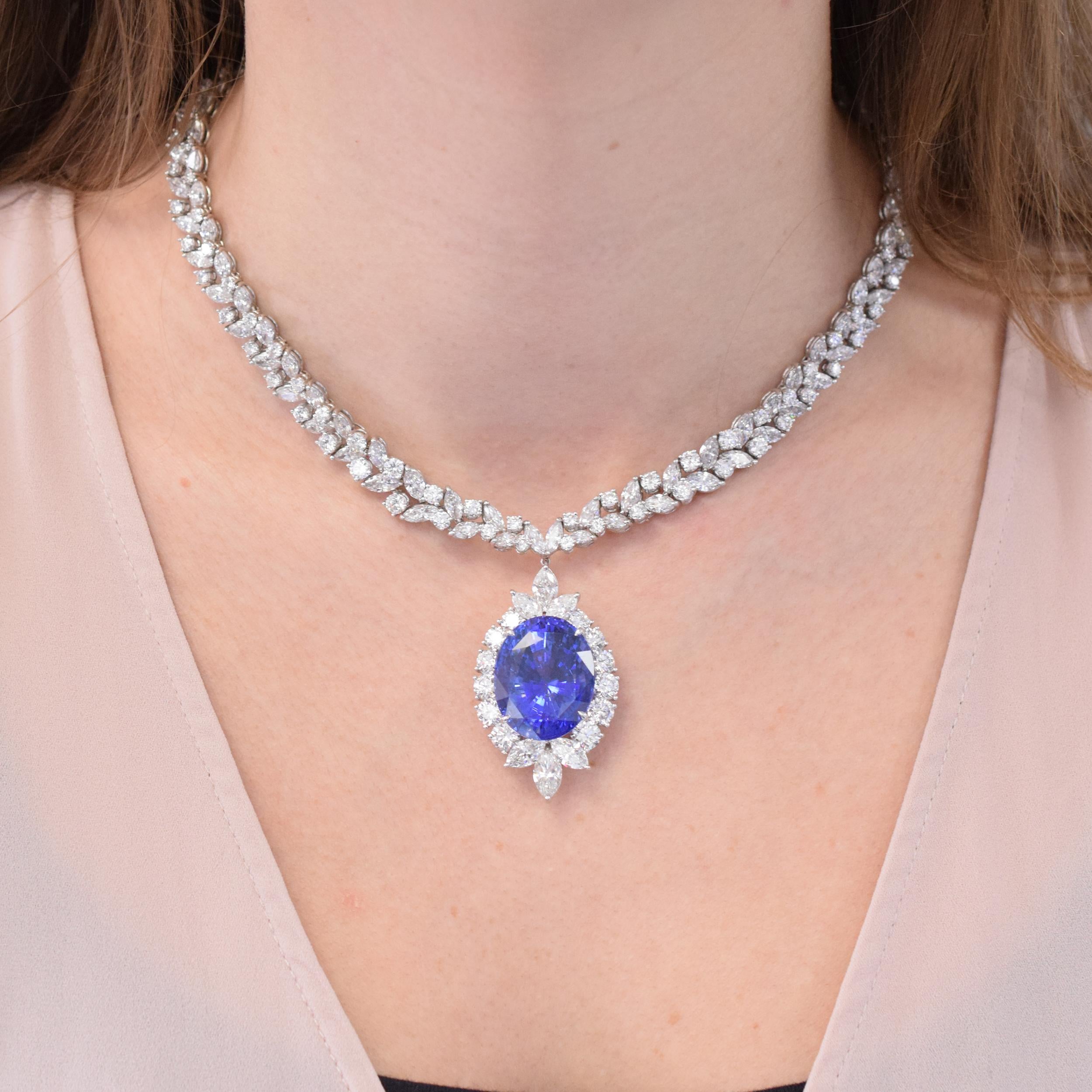 Certifié Ceylan  Collier de saphirs et de diamants . en vente 4