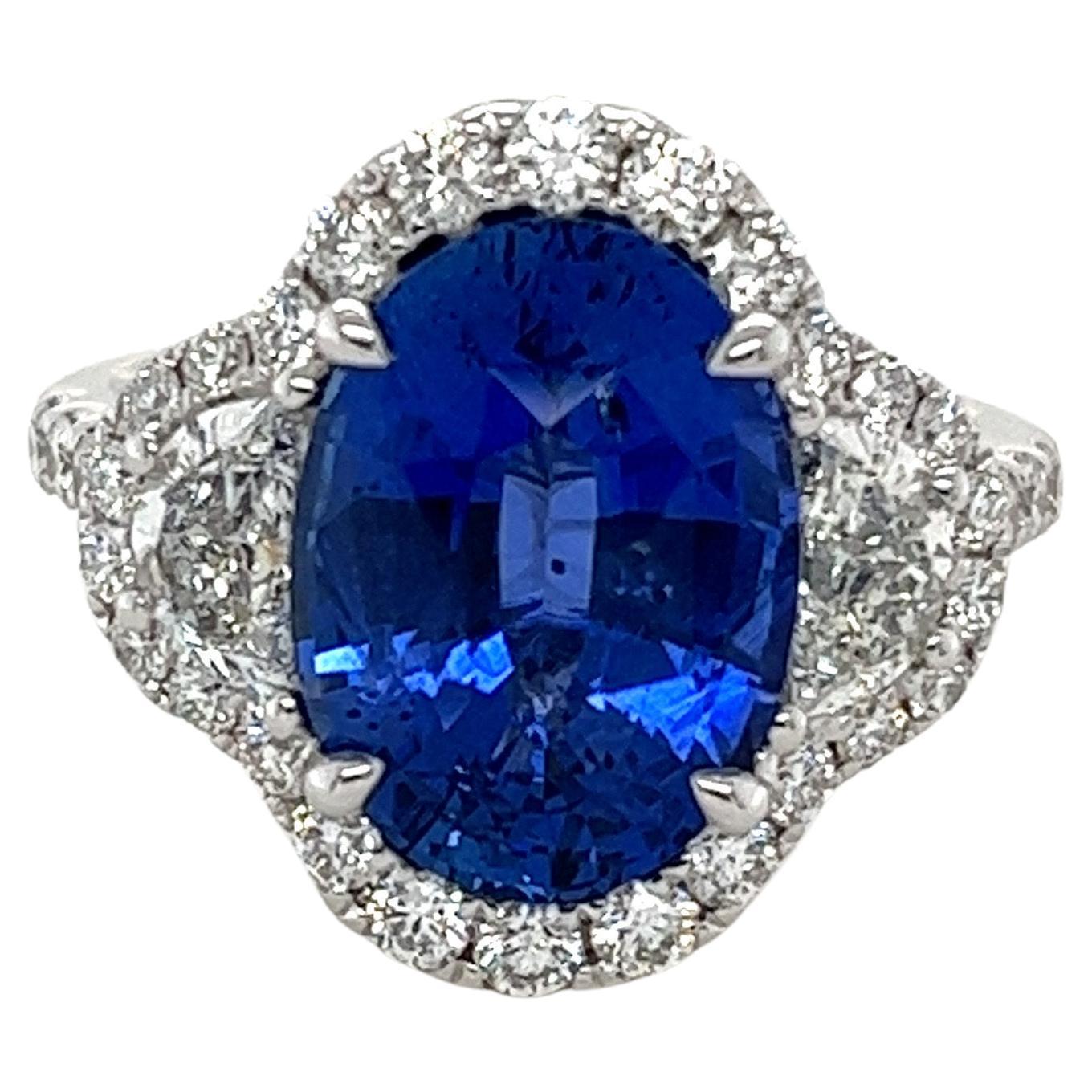 Certified Ceylon Sapphire and Diamond Ring in 18 Karat White Gold For Sale