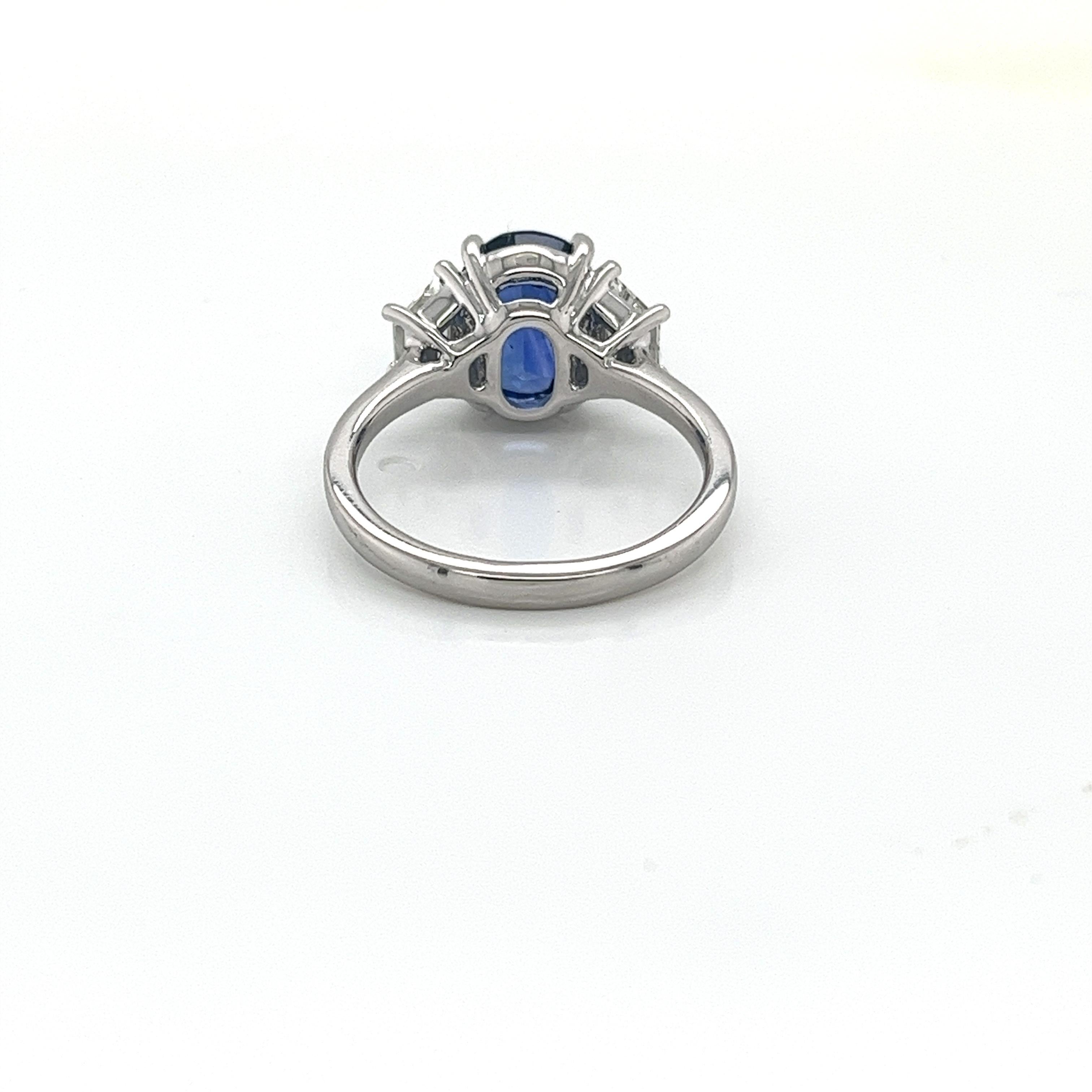 Oval Cut Certified Ceylon Sapphire & Diamond Ring in Platinum