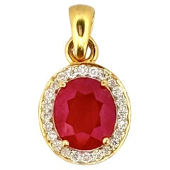 Pendentif en or 18 carats avec rubis de Birmanie certifié et diamants halo de 1,29 carat