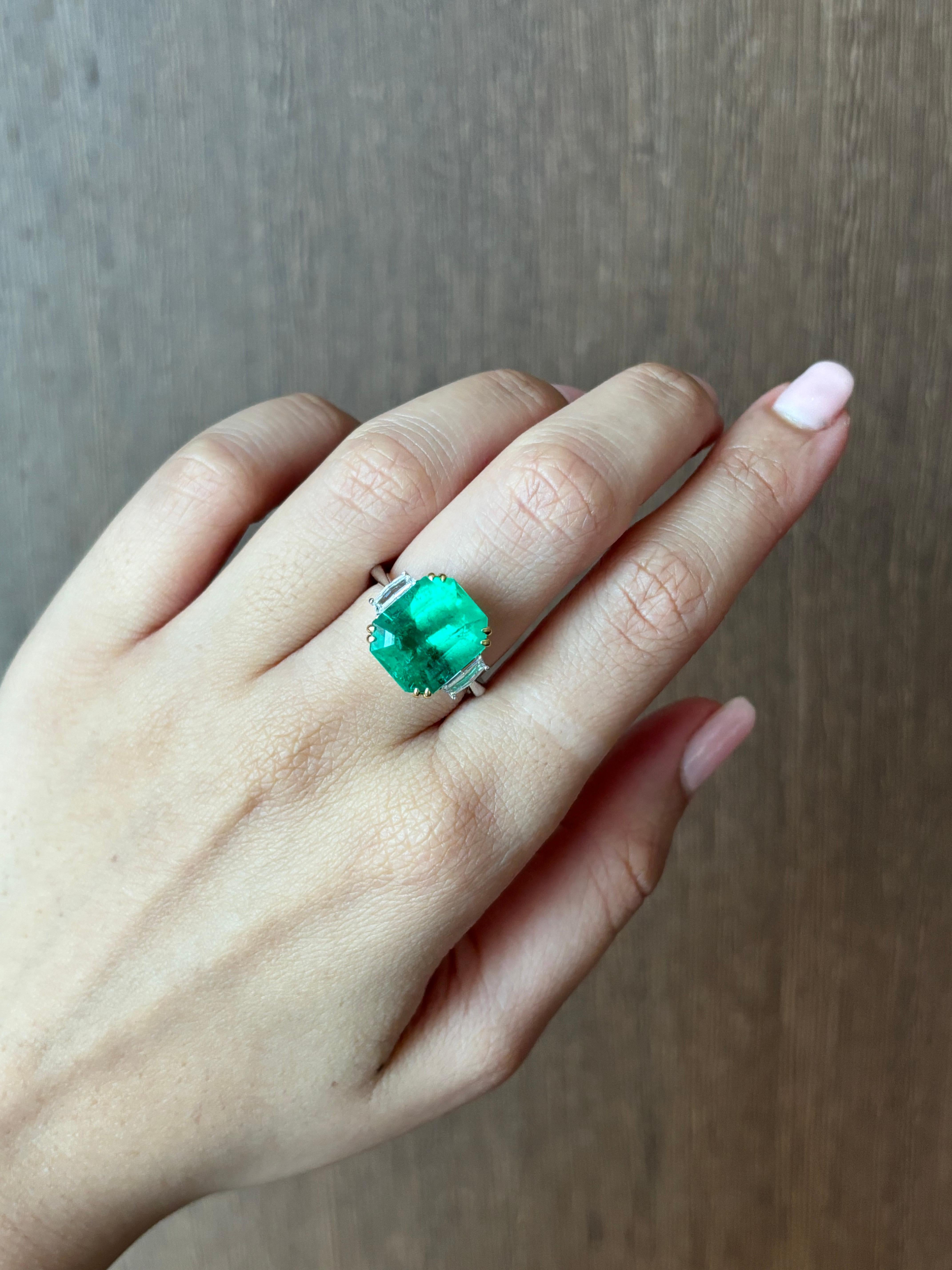 Certified Classic Colombian Emerald Set 18K In White Gold Ring Engagement Ring For Sale 1