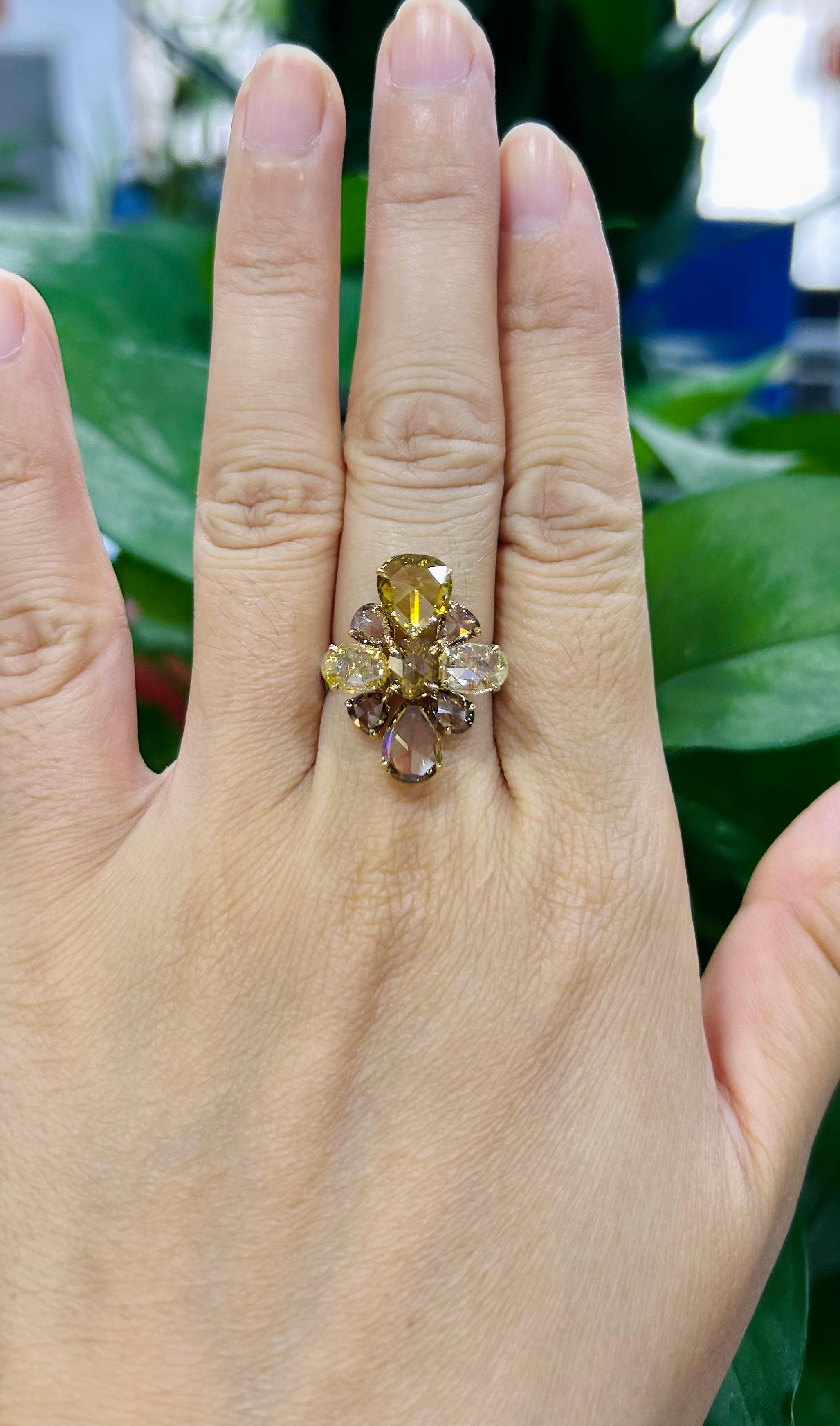 Zertifizierter Cocktailring mit natürlichen Diamanten im Rosenschliff mit Birne 18K Gold (Zeitgenössisch) im Angebot