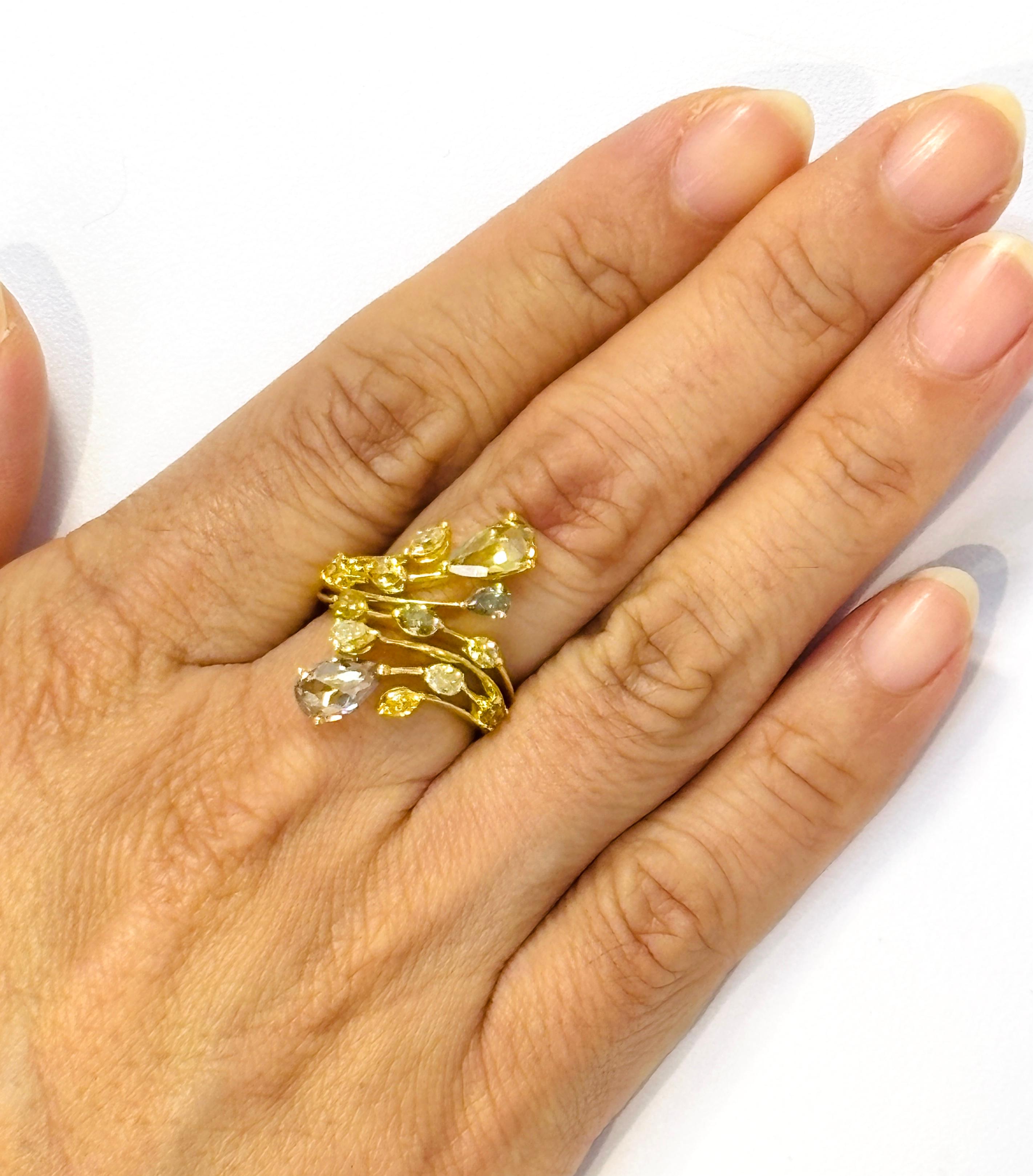 Art Déco Anello da cocktail certificato con diamanti Rosecut Fancy Color in oro 18 carati in vendita