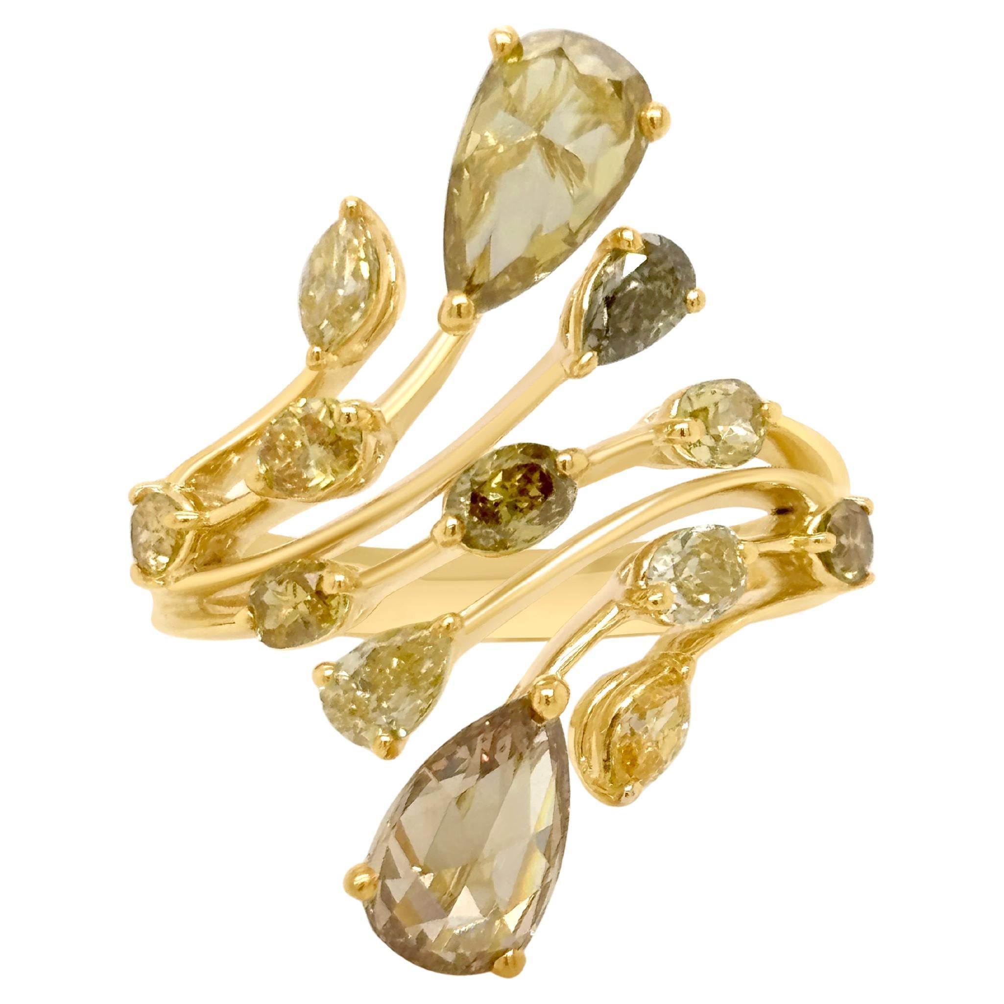 Anello da cocktail certificato con diamanti Rosecut Fancy Color in oro 18 carati in vendita