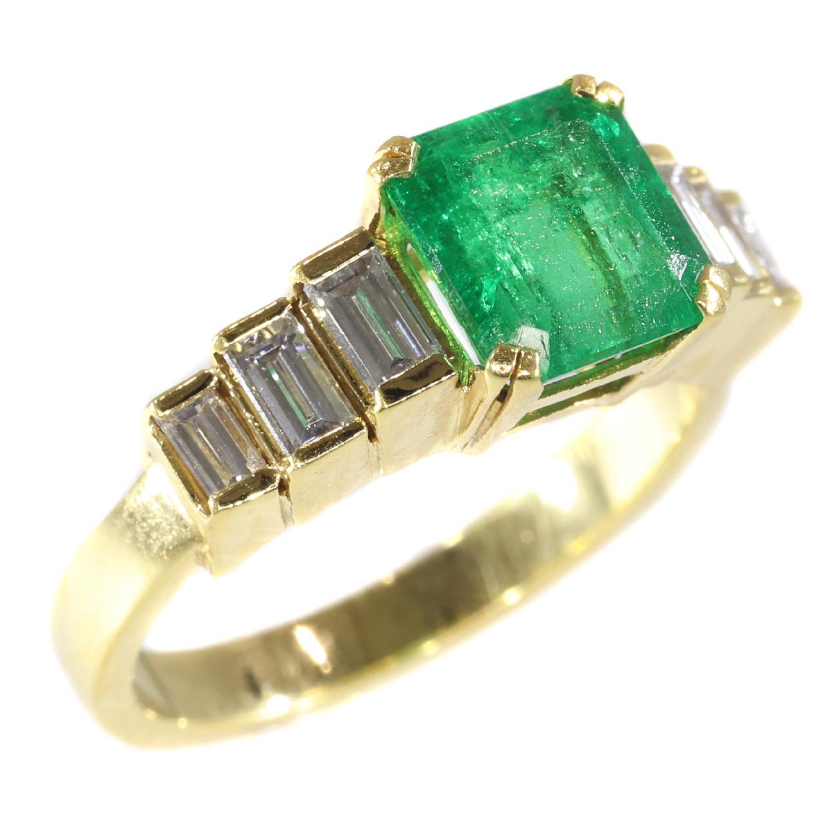 Certified Colombian Emerald 2.34 Carat and Diamond 18 Karat Gold French Ring For Sale 4