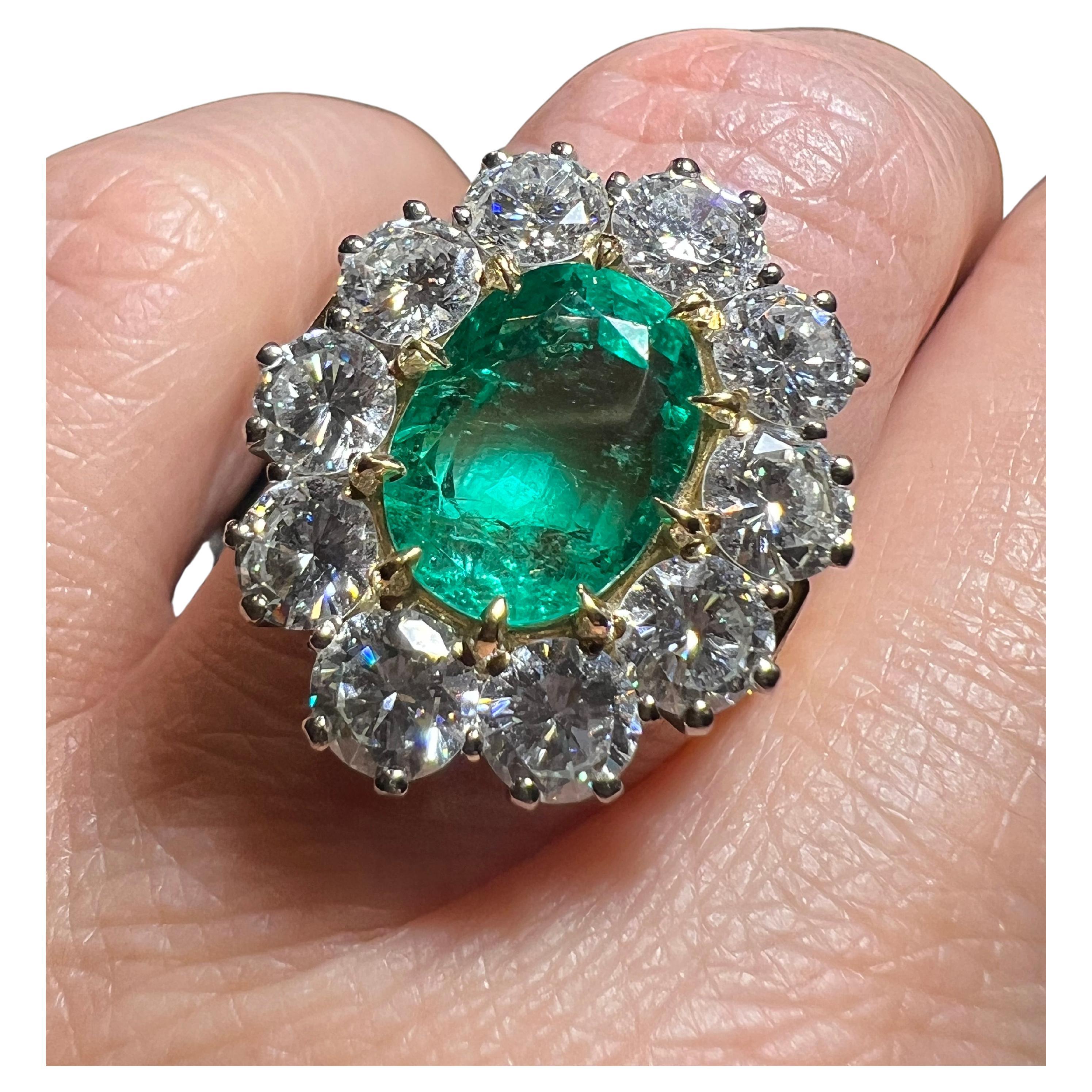 Zertifizierter kolumbianischer Smaragdring mit 4,99 Karat mit 3,92 Karat Diamanten aus 18 Karat Gold