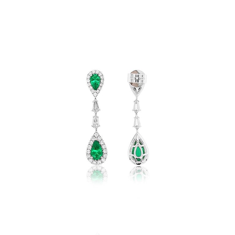 Contemporary Certified Colombian Emerald White Diamond 18K White Gold Drop Earrings For Sale