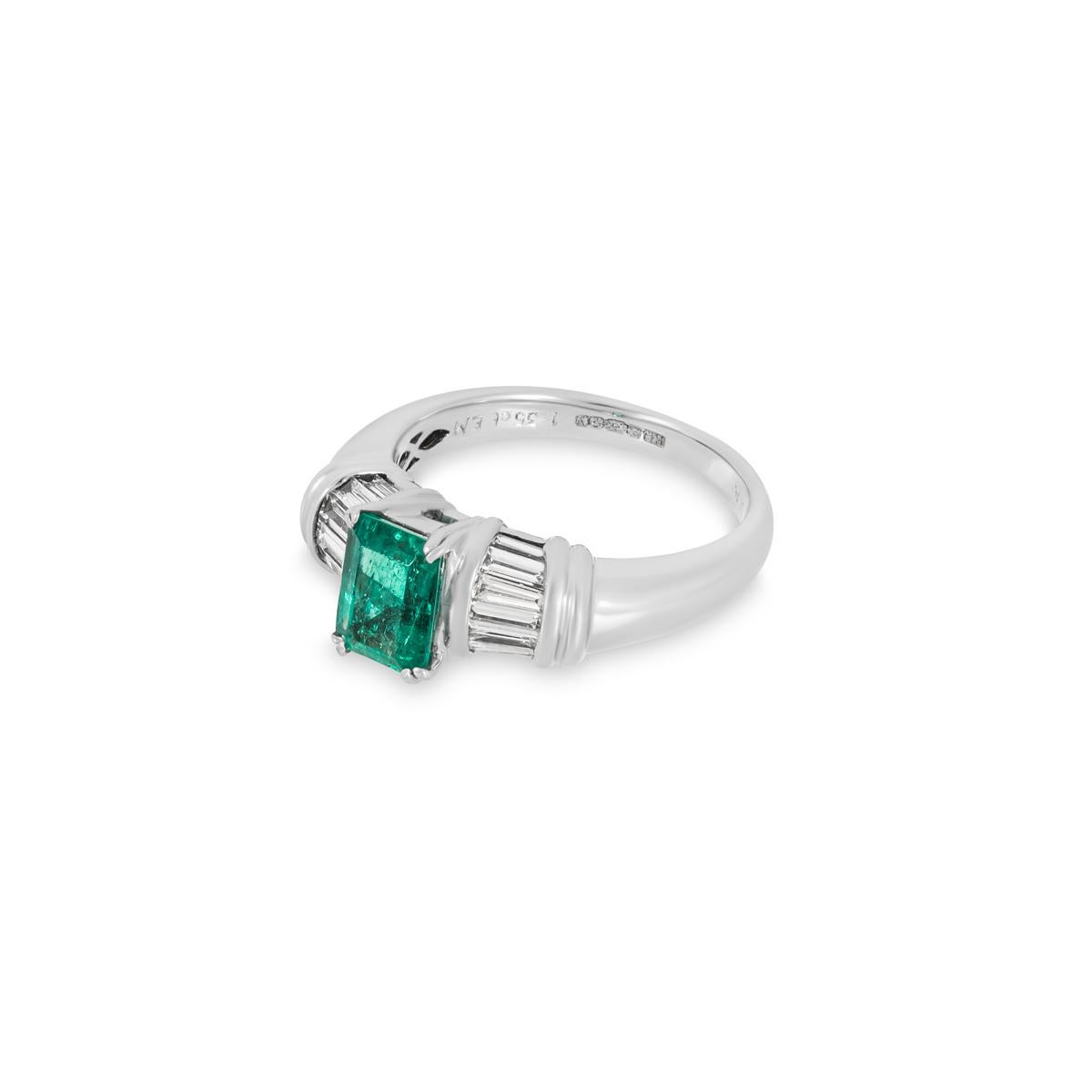 Certified Colombian Emerald & Diamond Ring 1.35ct In Excellent Condition For Sale In London, GB