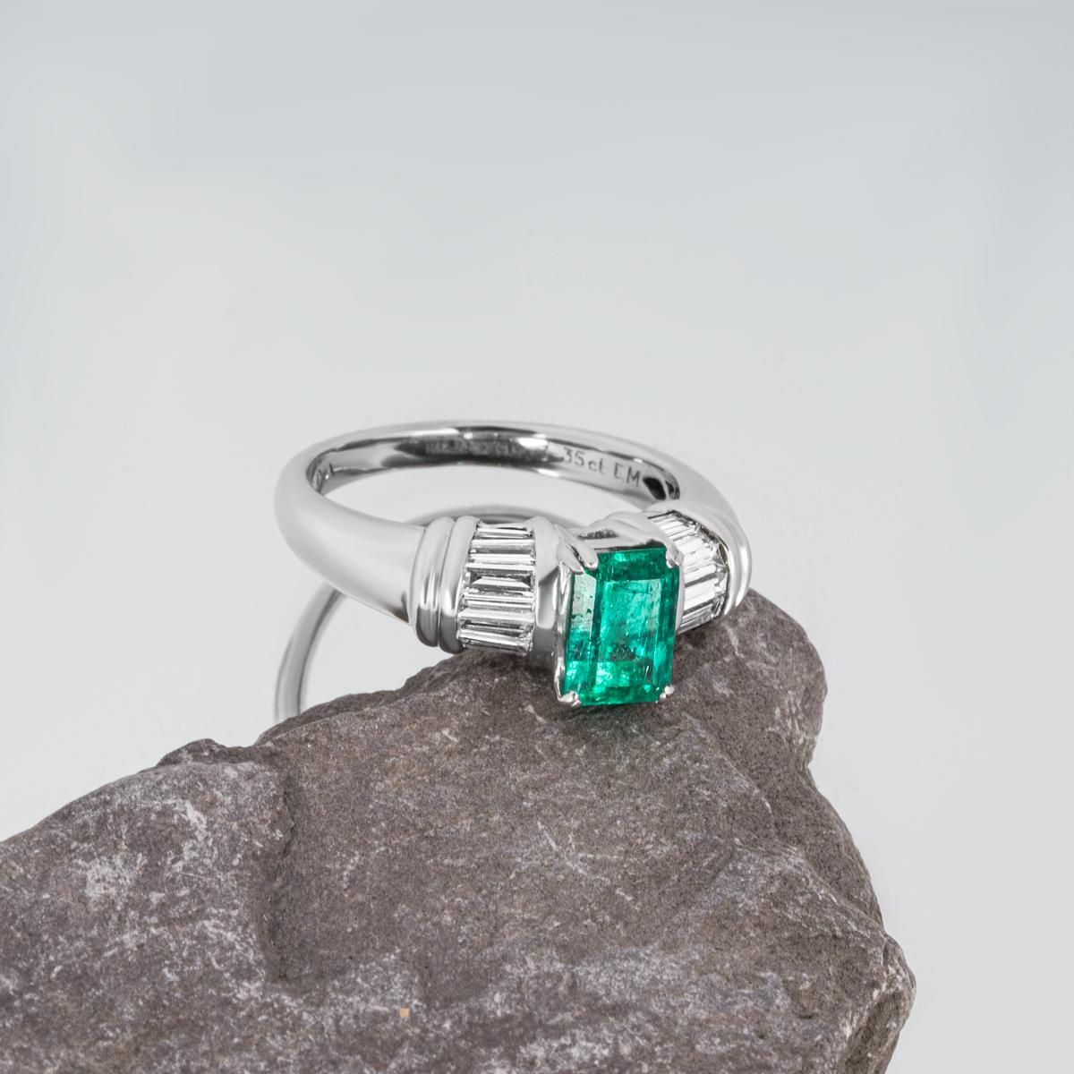 Certified Colombian Emerald & Diamond Ring 1.35ct For Sale 1