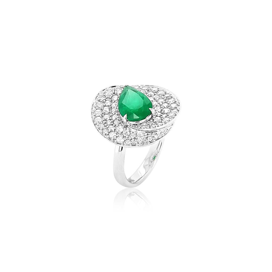 Pear Cut Certified Colombian Emerald Rose-Cut Diamond 18K Cocktail Ring For Sale