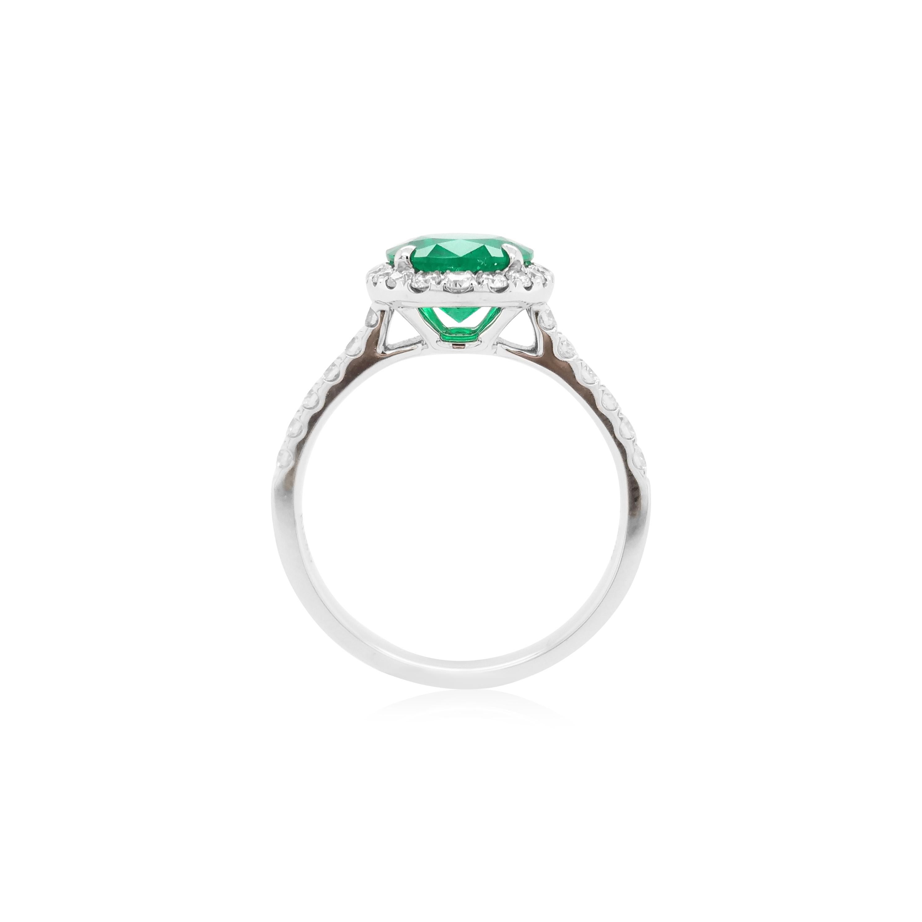 Contemporary Certified Colombian Emerald White Diamond 18K Gold Engagement Ring For Sale