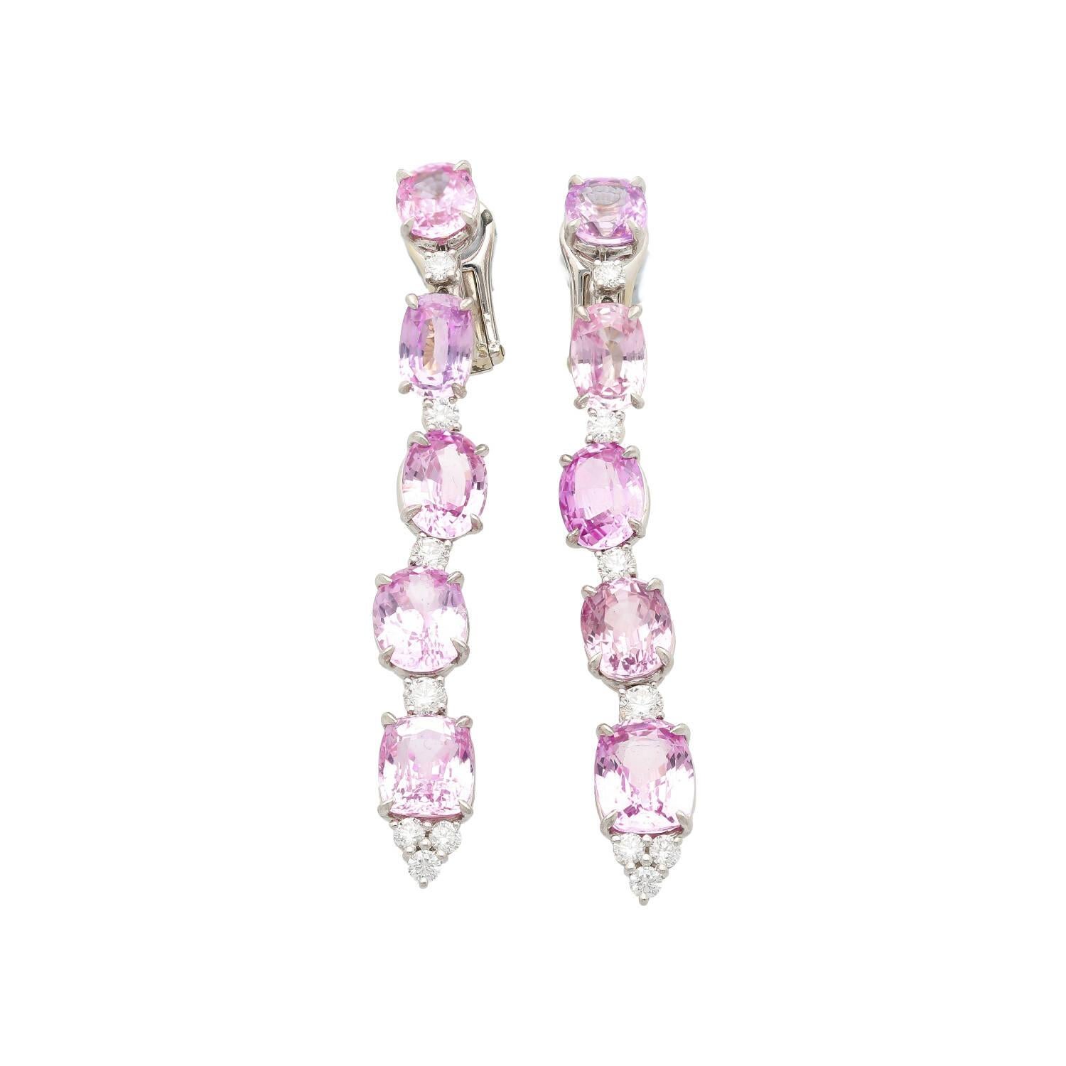 Certified Color Changing Padparadscha Pink Sapphire Dangle Platinum Earrings In New Condition For Sale In Miami, FL