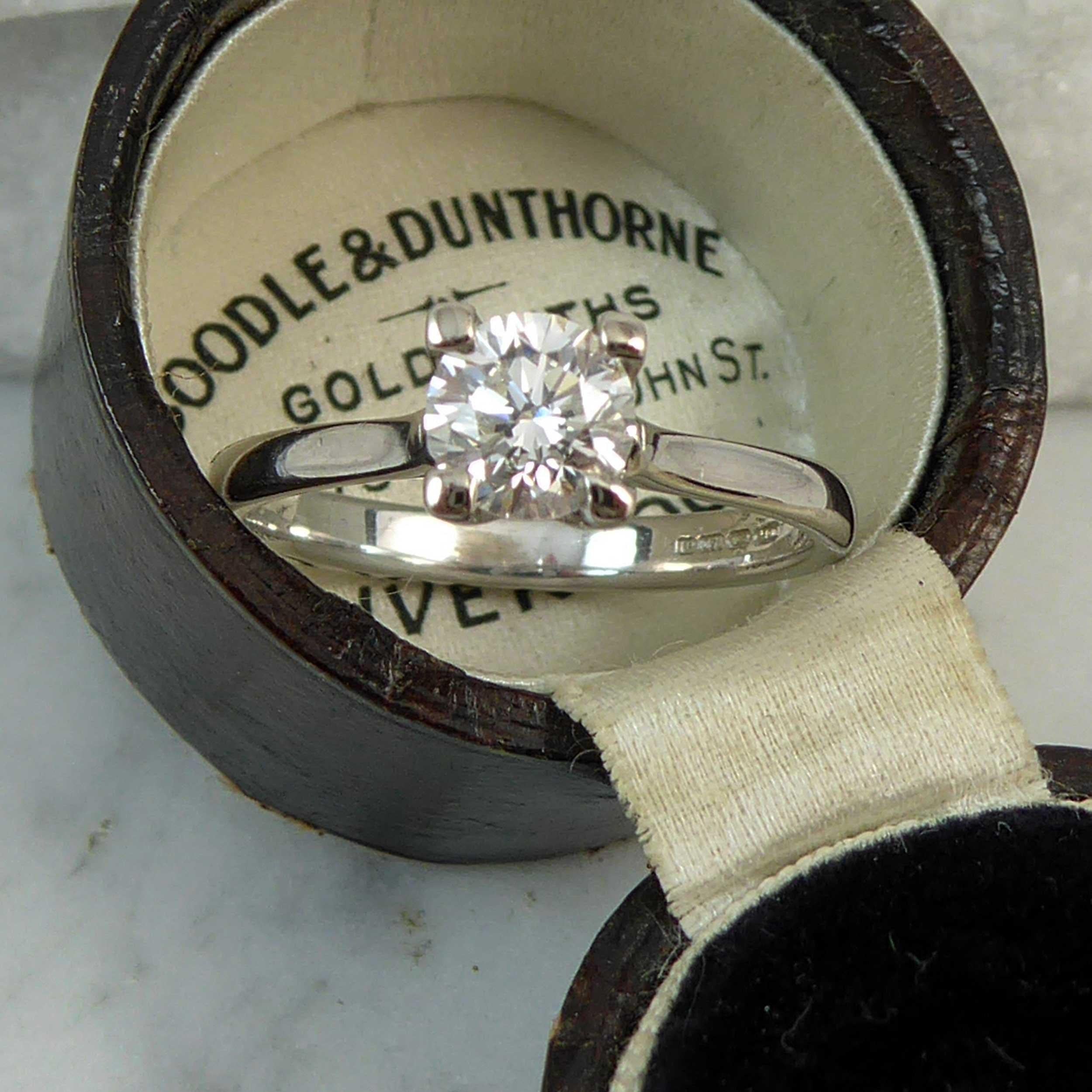 Certified Contemporary Diamond Solitaire Ring, Brilliant Cut Diamond 0.70 Carat In Excellent Condition In Yorkshire, West Yorkshire