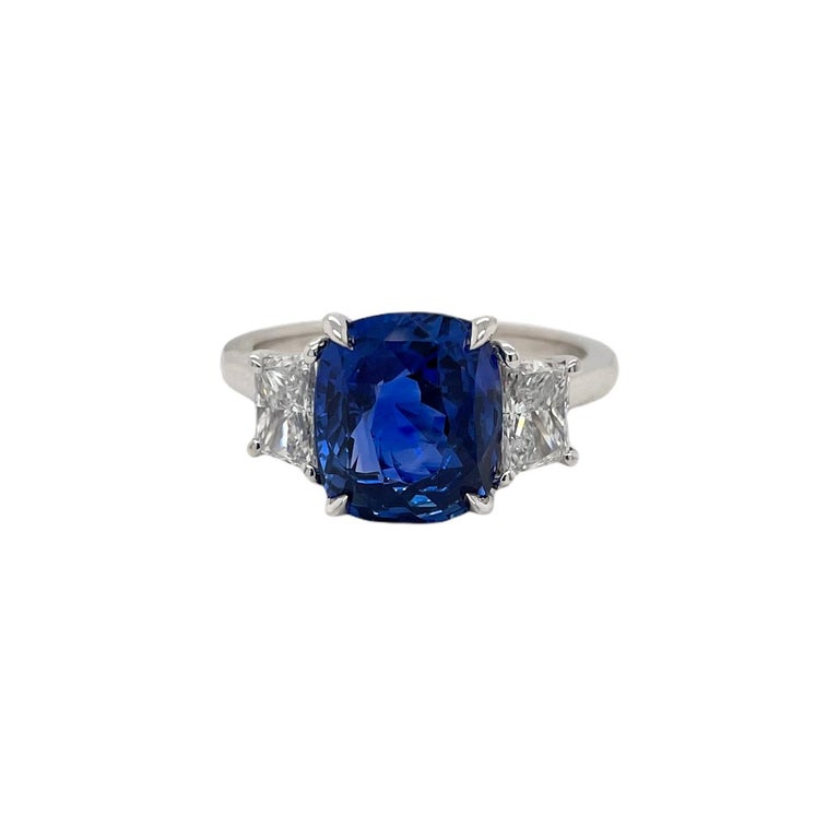 Contemporary Certified Cushion Cut Sapphire & Diamond Three Stone Ring in 18K White Gold For Sale