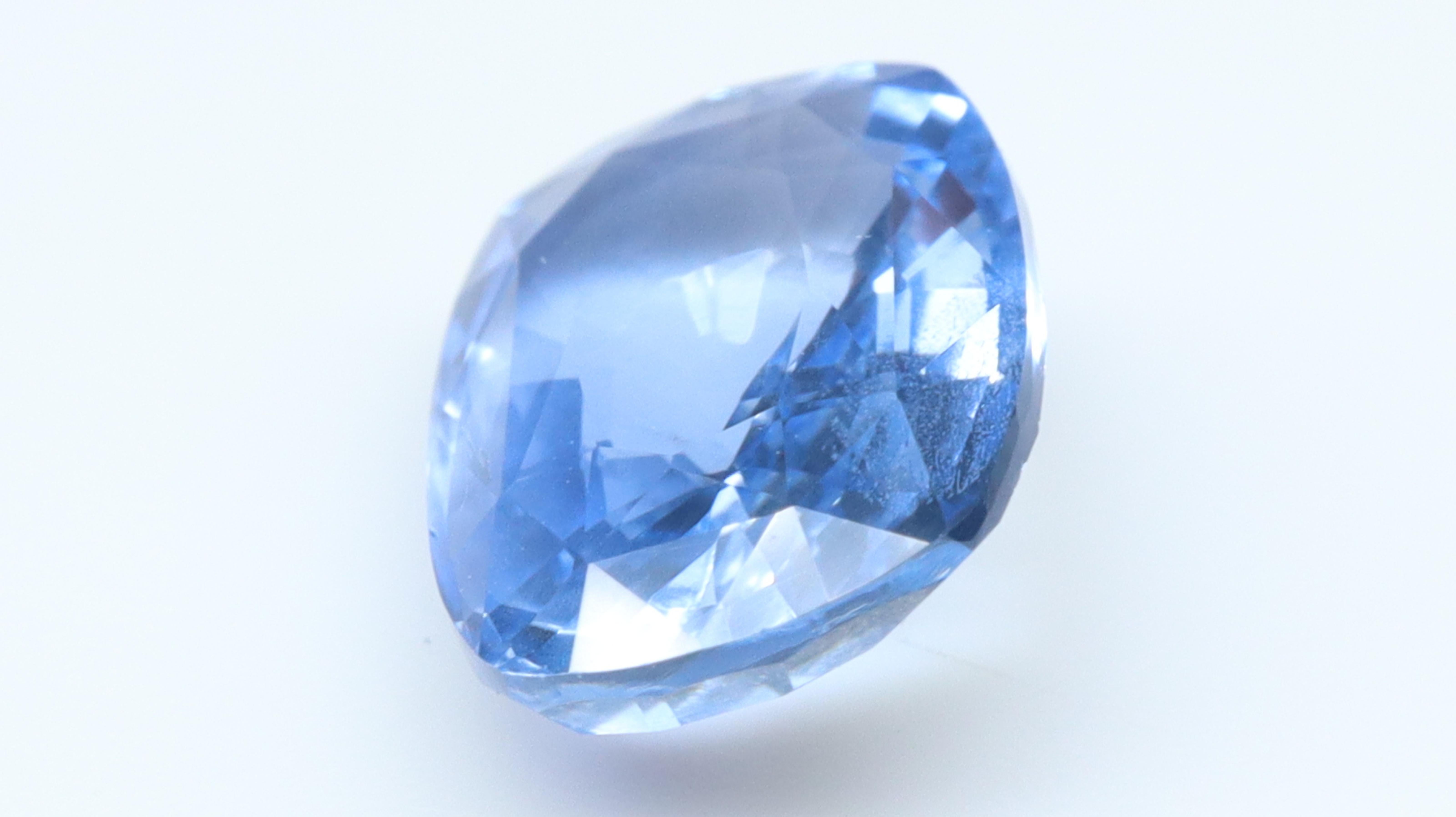 Saphir bleu non chauffé certifié taille coussin - 1,69 carat Neuf - En vente à Antwerpen, BE