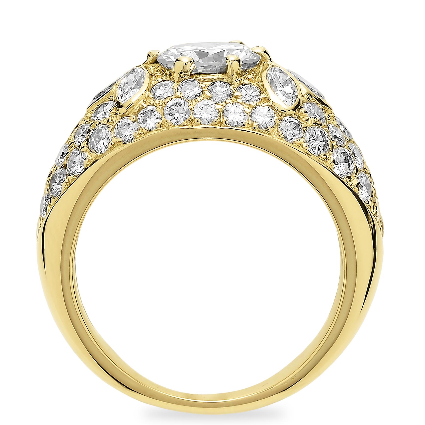Zertifizierter Diamant  Bombay Cluster Dome 3,66ct Ring in dickem 18ct Gelbgold  5
