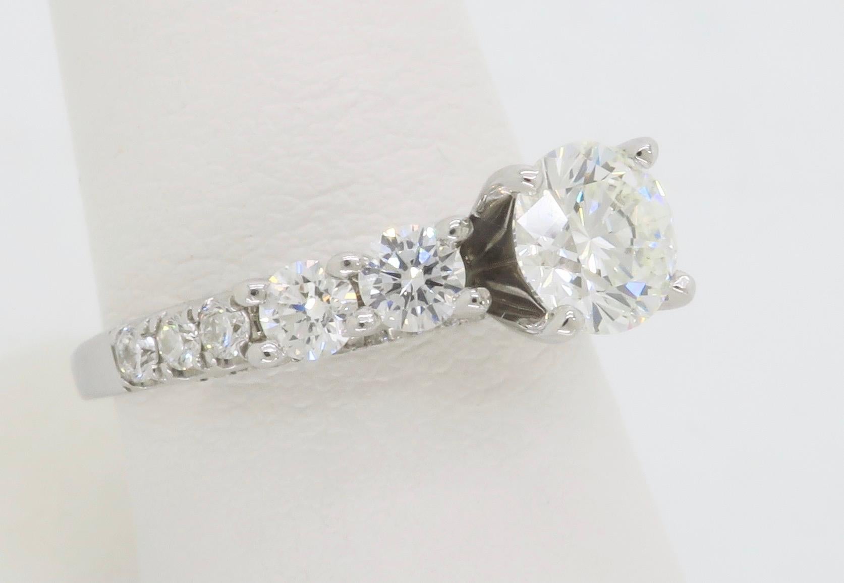 Zertifizierter Verlobungsring mit verkrustetem Diamant im Angebot 9