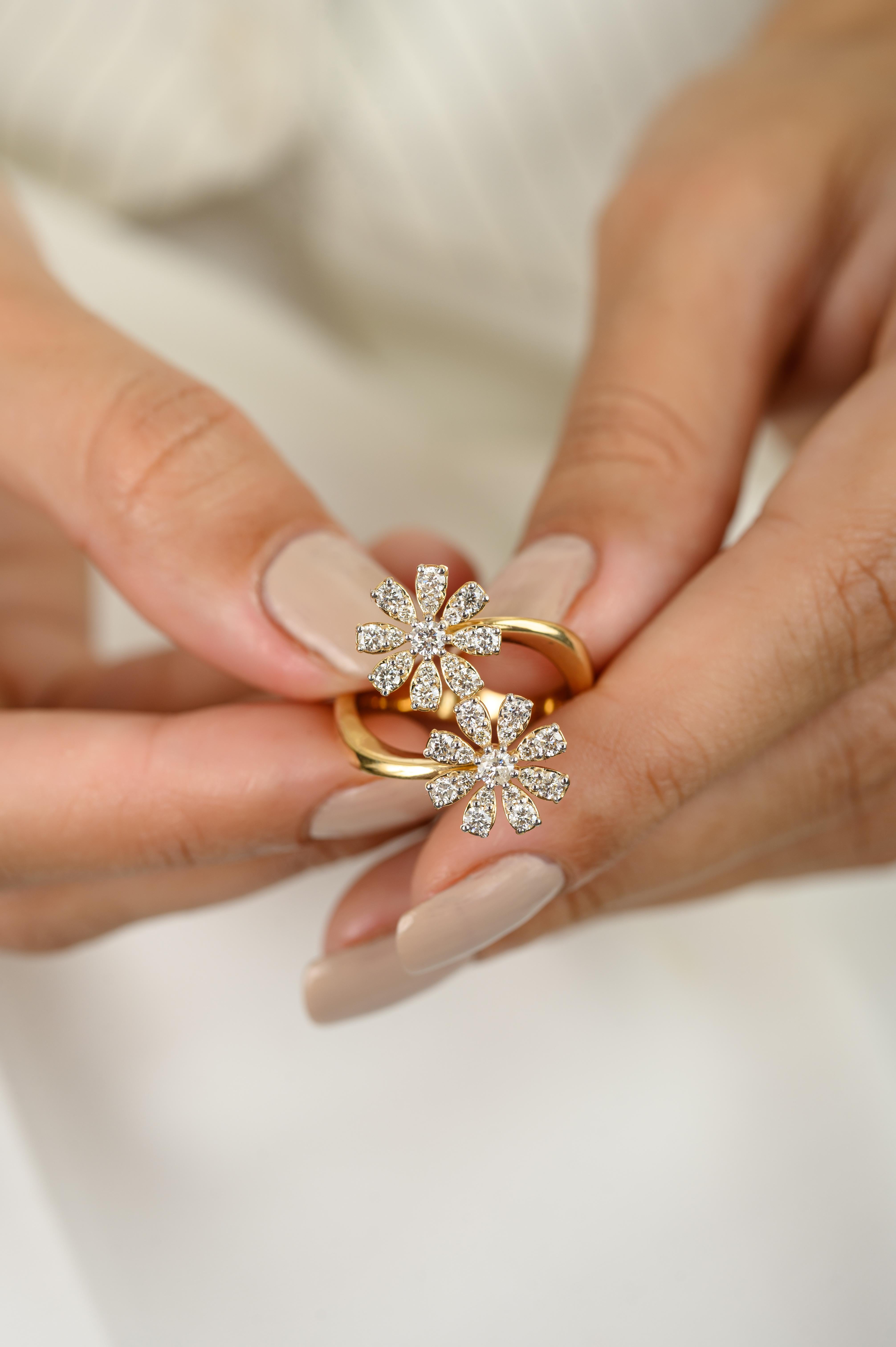 En vente :  Bague bypass fleur en or jaune 18 carats et diamants certifiés pour femmes 4