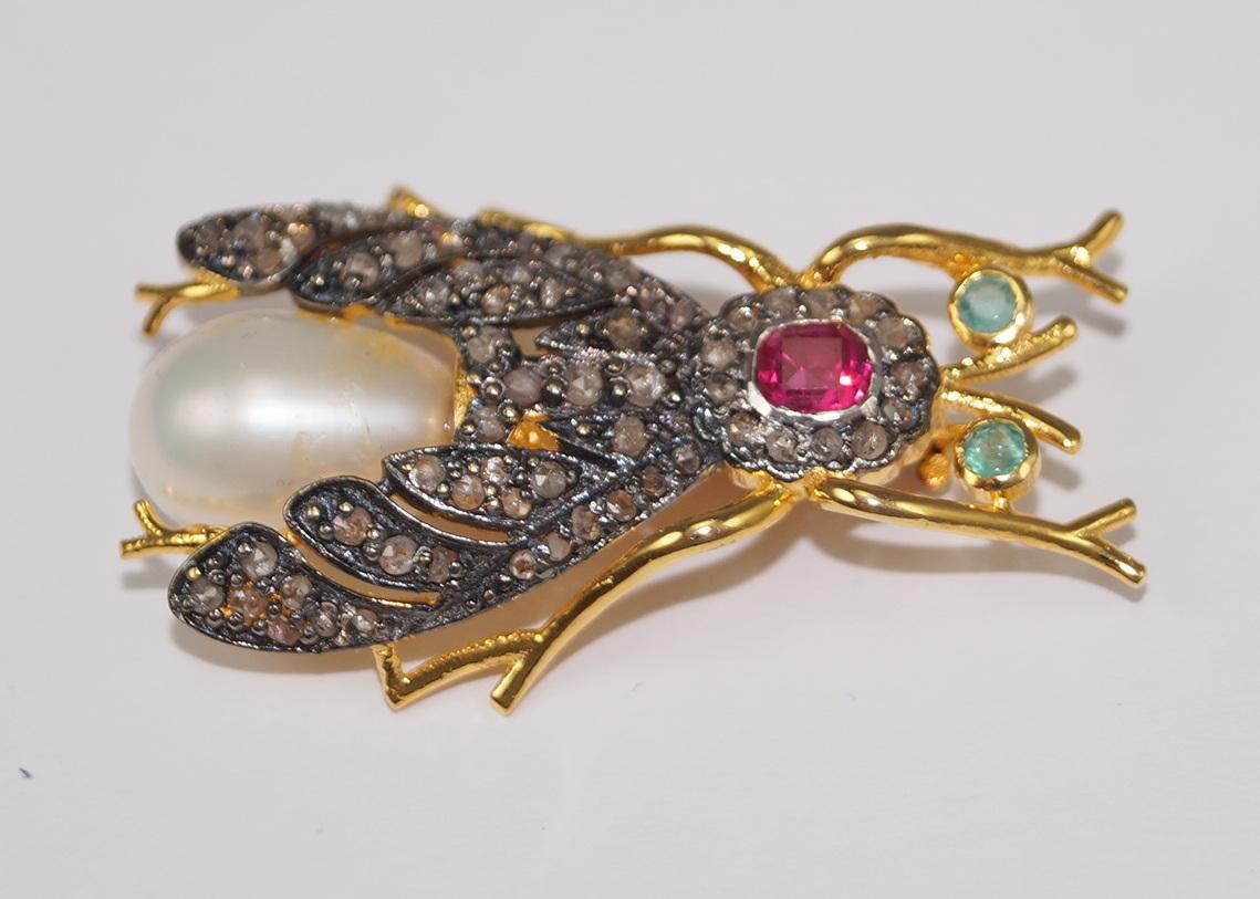 Rose Cut Vintage style Rose cut Diamond Sterling silver ruby emerald Pearl Bee Brooch pin For Sale