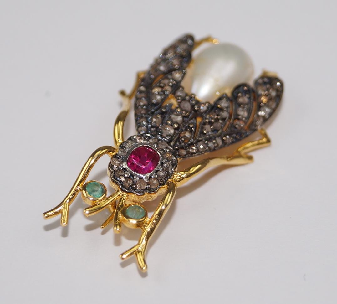 Vintage style Rose cut Diamond Sterling silver ruby emerald Pearl Bee Brooch pin For Sale 1