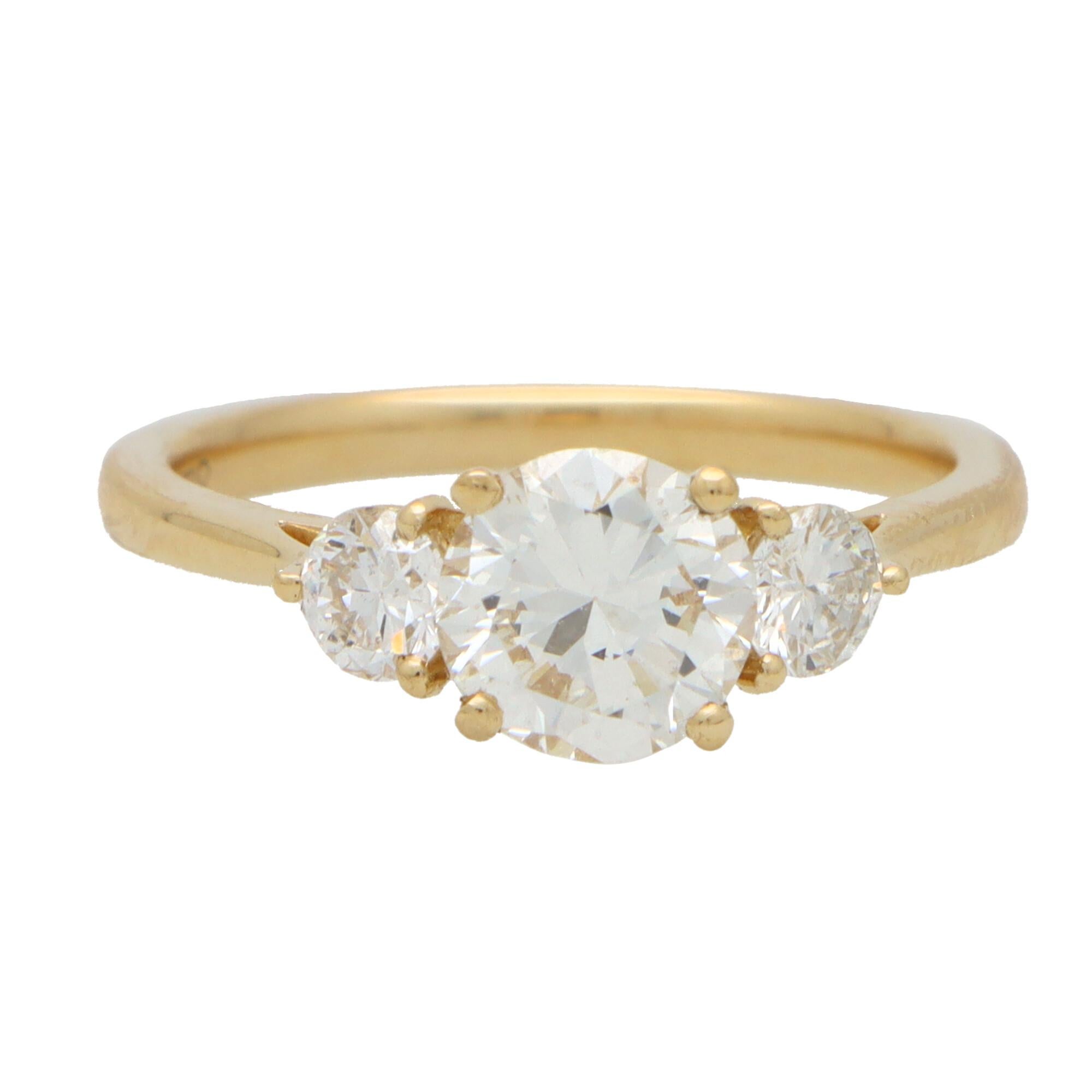 Modern Certified Diamond Three Stone Ring Set in 18k Yellow Gold  For Sale