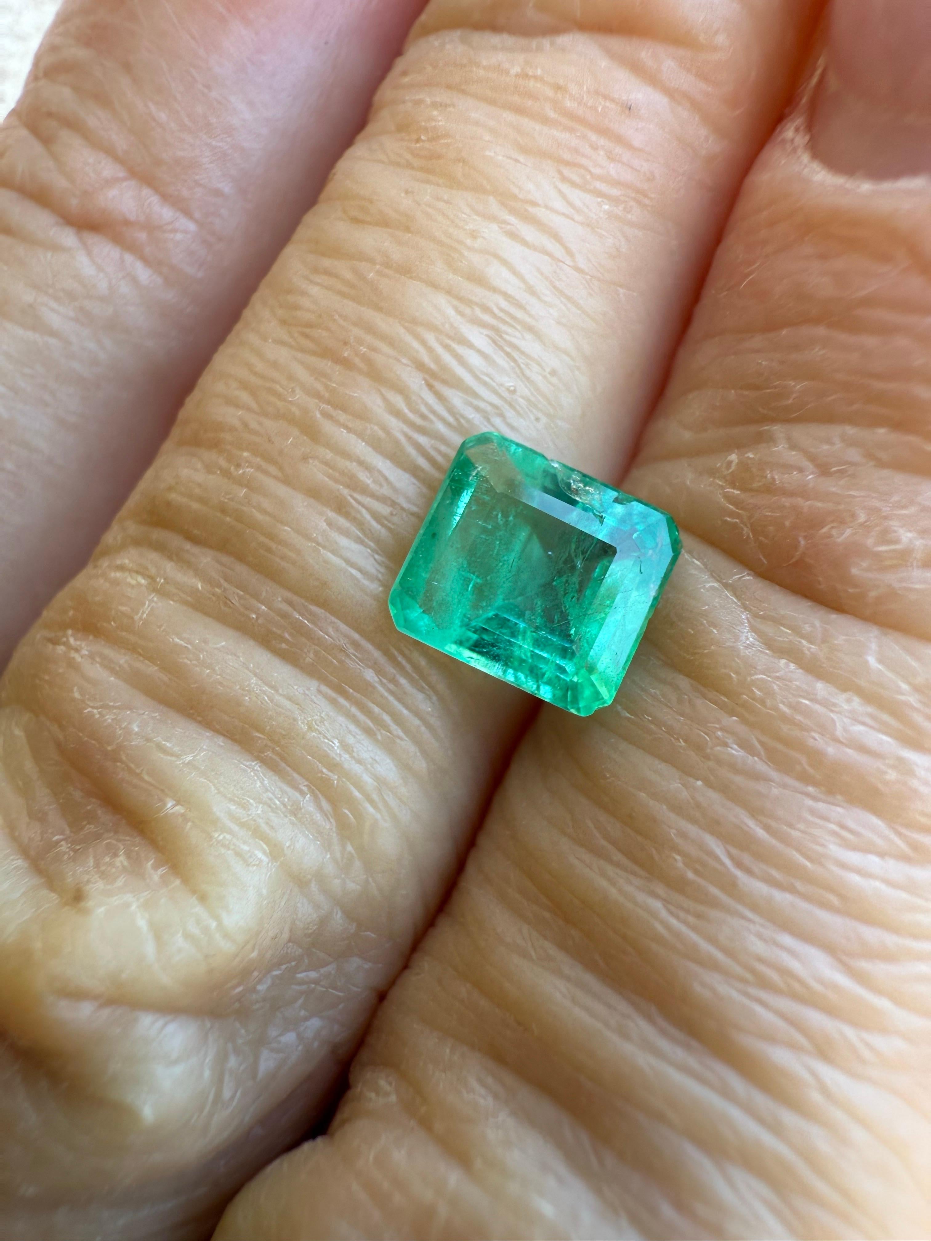 Zertifizierter Smaragd 1,08 Karat Smaragd im Smaragdschliff natürlicher Smaragd im Zustand „Neu“ im Angebot in Boca Raton, FL