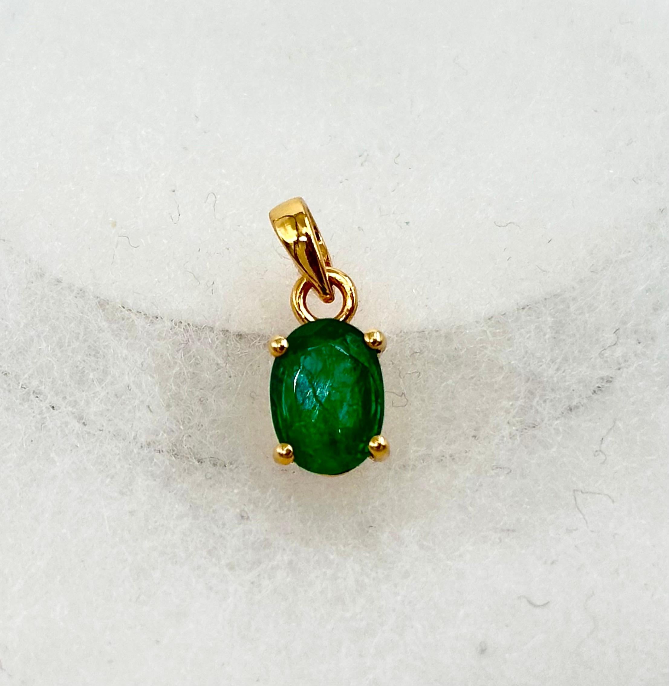 Art Nouveau Certified Emerald 14k Gold Pendant Hallmark 14K Gold Pendant Natural Emerald  For Sale