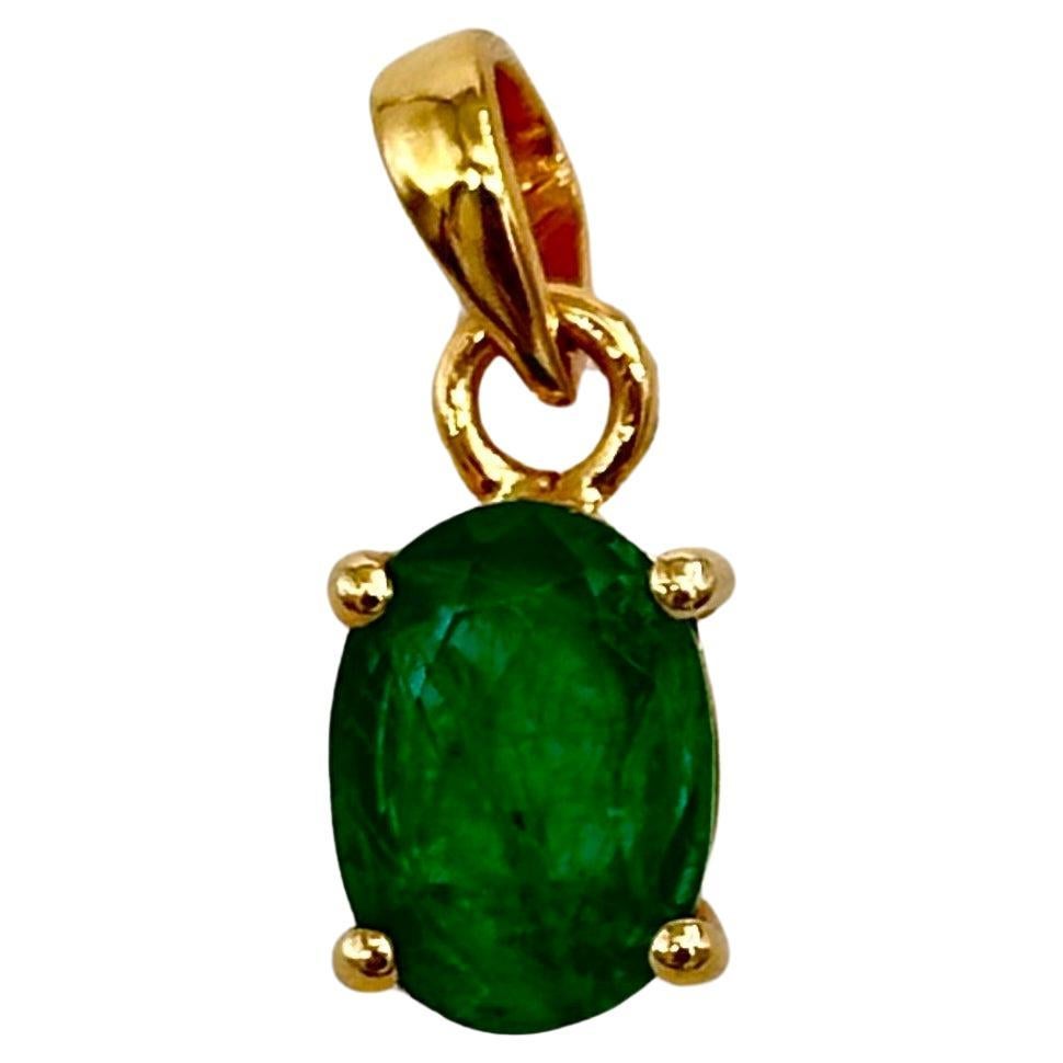 Certified Emerald 14k Gold Pendant Hallmark 14K Gold Pendant Natural Emerald  For Sale