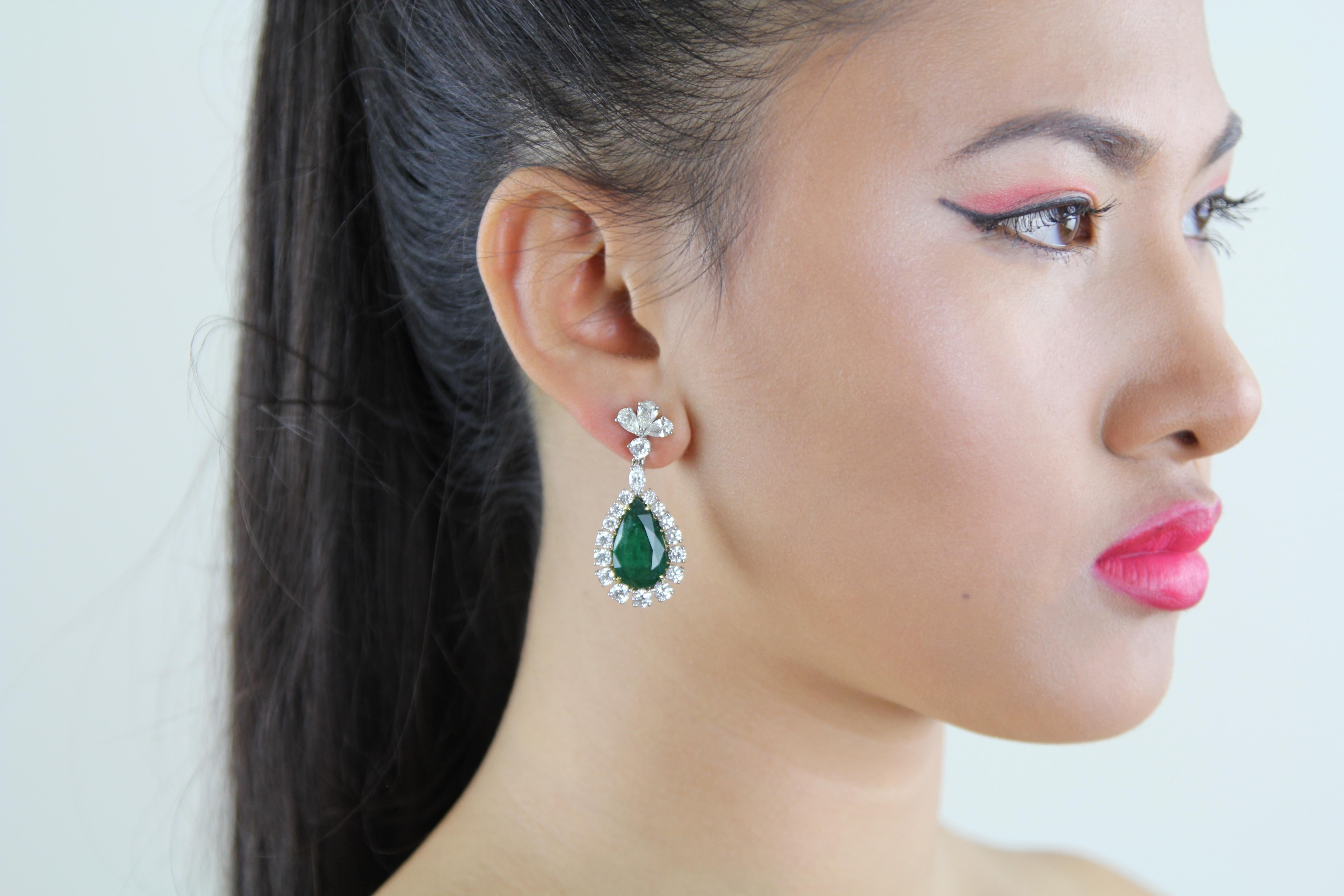  Boucles d'oreilles en goutte en émeraude certifiée 17,5 carats et diamants, style Elizabeth Taylor Pour femmes 