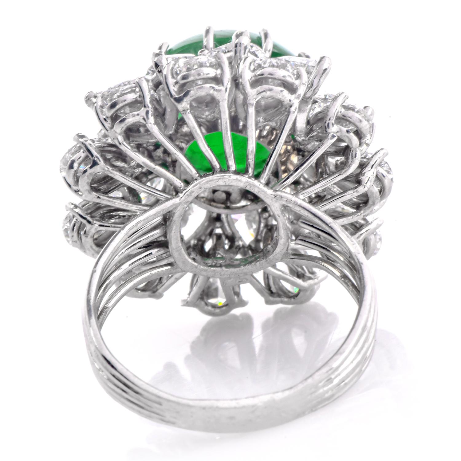Zertifizierter Smaragd 21,80 Karat Diamant Platin Zuckerhut-Cocktailring mit Blumenmuster im Angebot 1