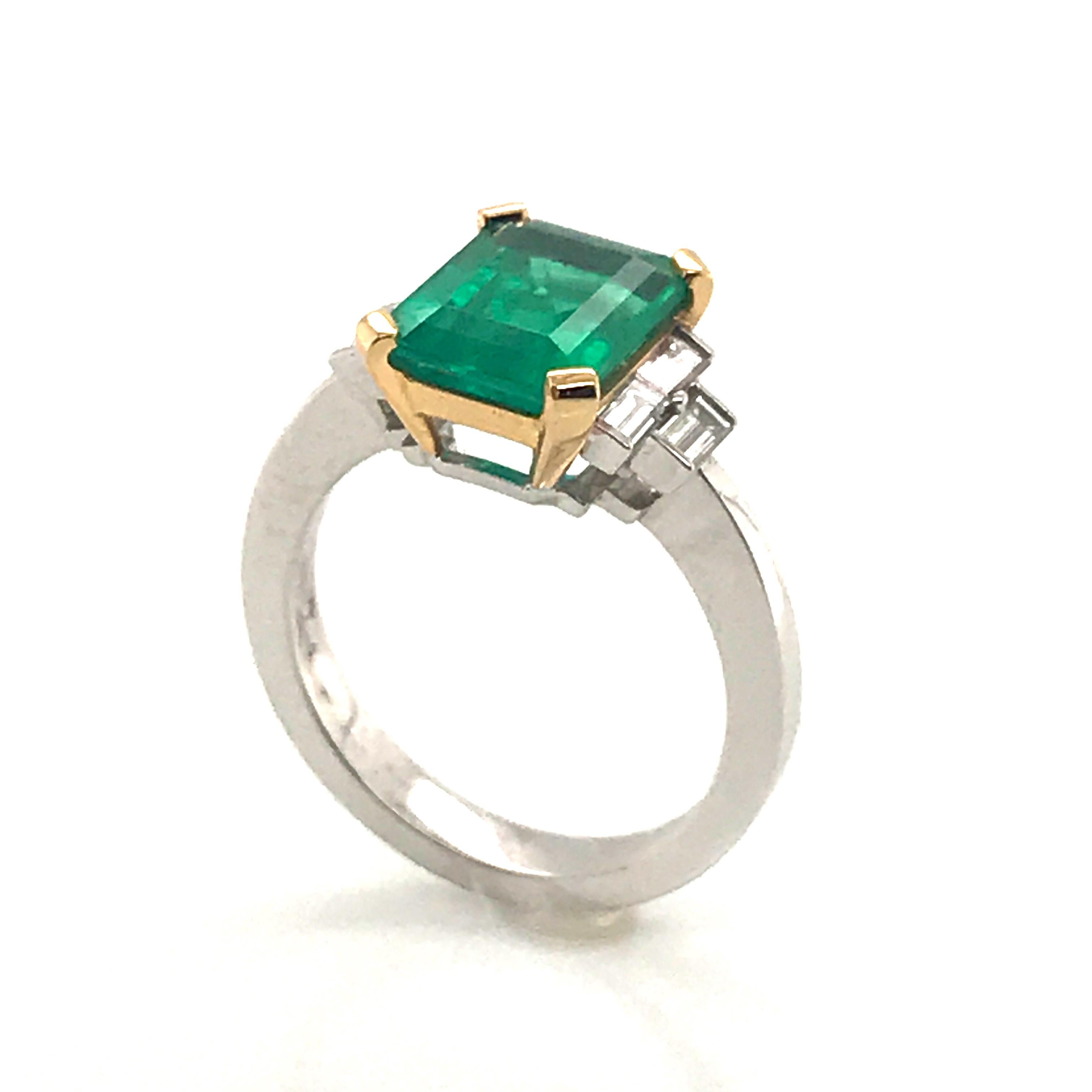 Certified Emerald 2.68 Karat White Diamonds on with Gold Engagement Ring 7
