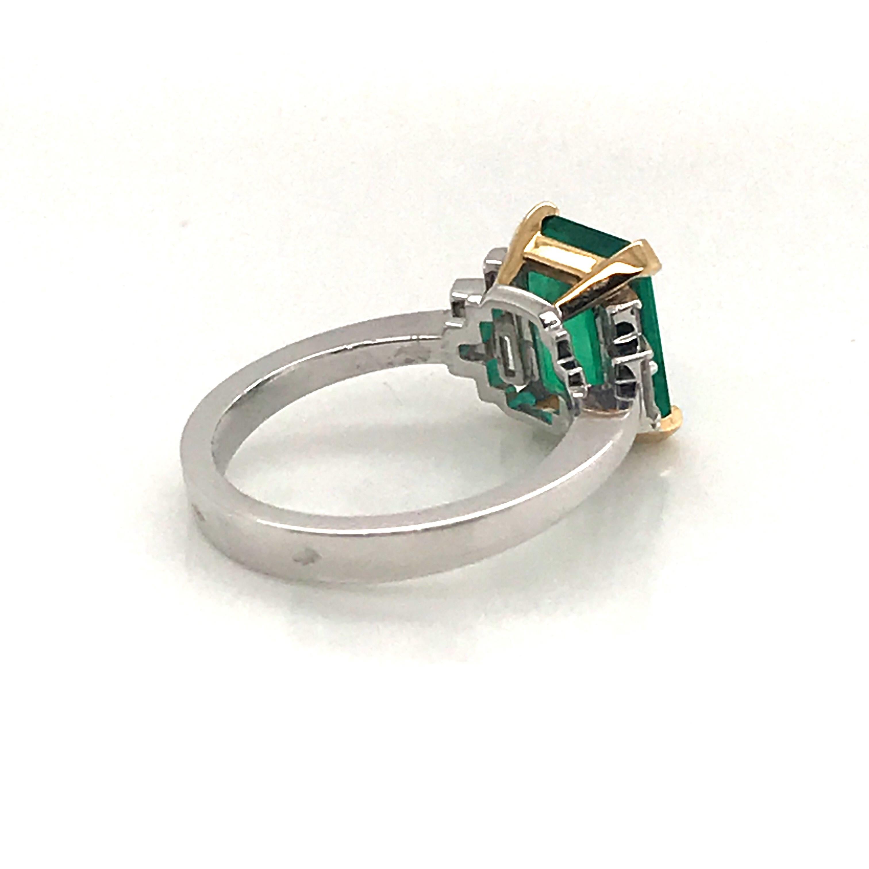 Certified Emerald 2.68 Karat White Diamonds on with Gold Engagement Ring 8