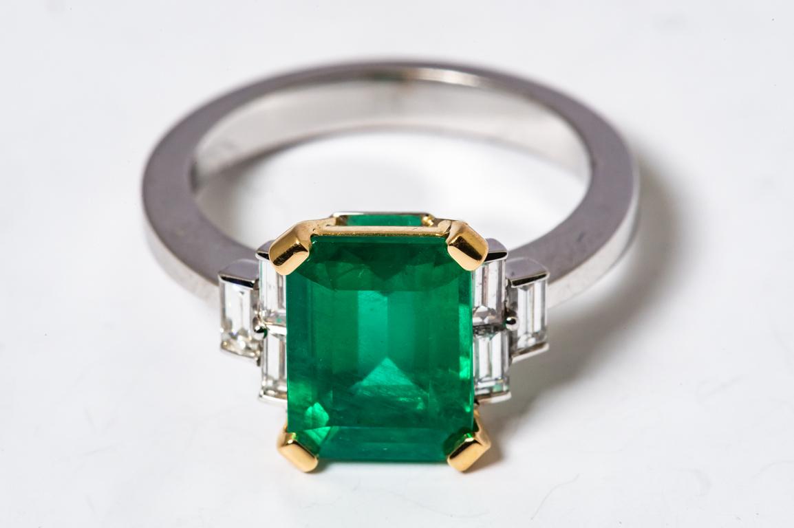 Certified Emerald 2.68 Karat White Diamonds on with Gold Engagement Ring 3