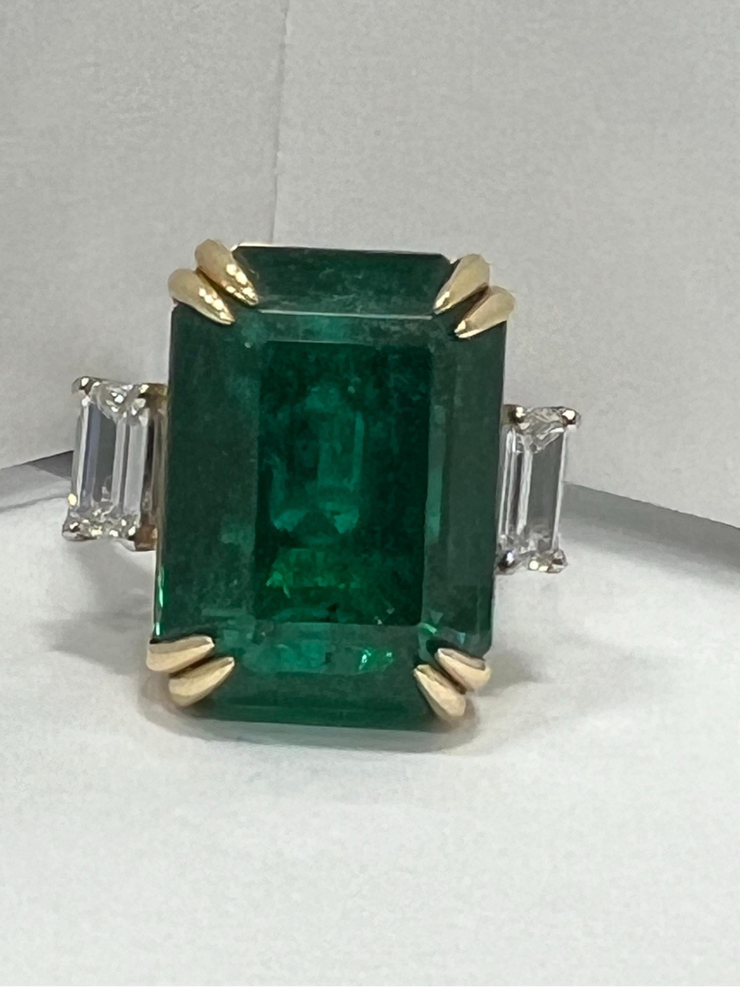 Emerald Cut Certified Emerald 30.27 Carat With 1.46 Carat Diamonds  For Sale
