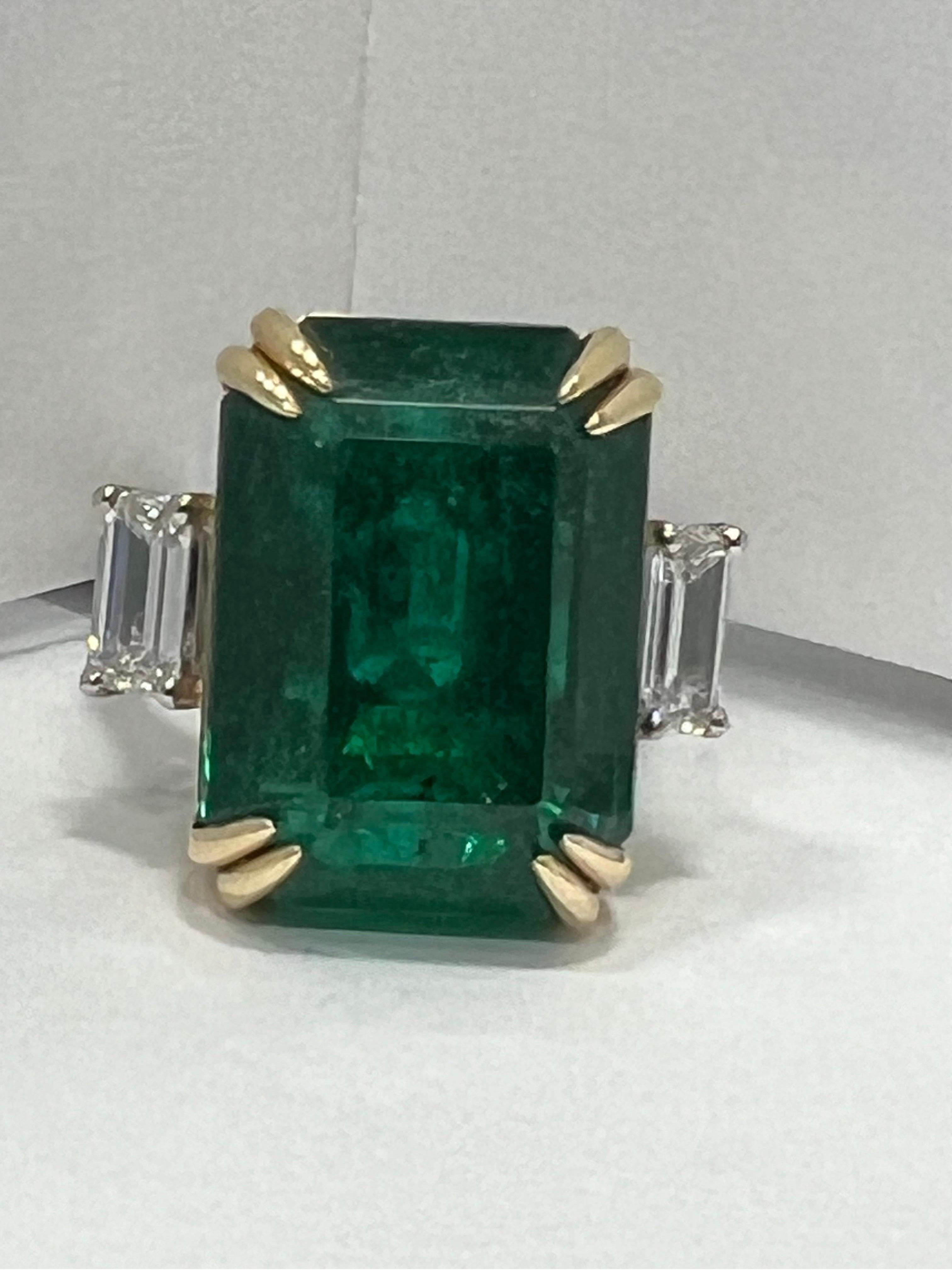 Artisan Certified Emerald 30.27 Carat With 1.46 Carat Diamonds For Sale