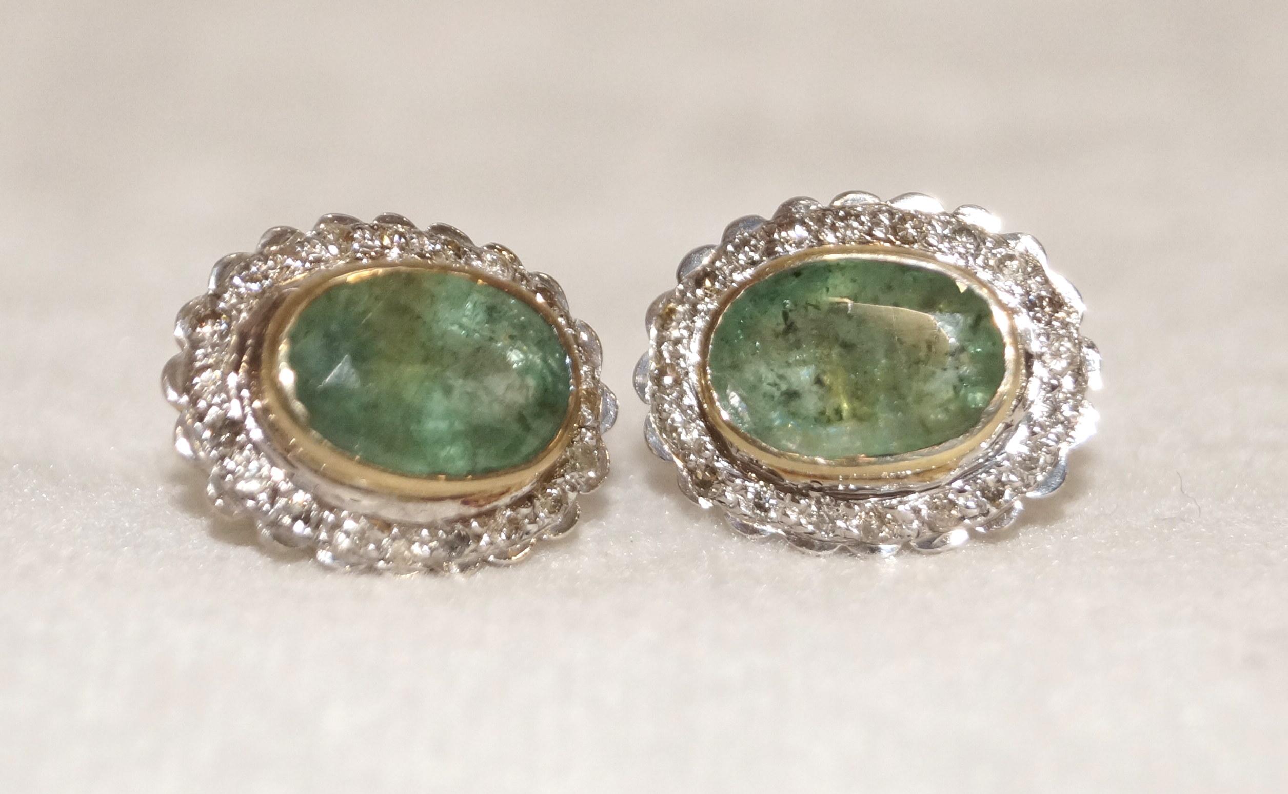 Zertifizierter Smaragd-Diamant-Ohrring 1,10 Karat Smaragd 14K Gelbgold Silber (Ovalschliff) im Angebot