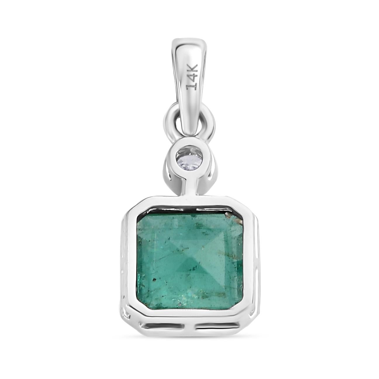 Certified Emerald Diamond Everyday Pendant for Her in 14k Solid White Gold For Sale 1