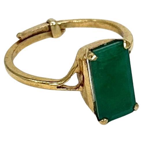 Certified Emerald Gold Ring 2.40ctw Emerald 14K Solid Yellow Gold Ring For Sale