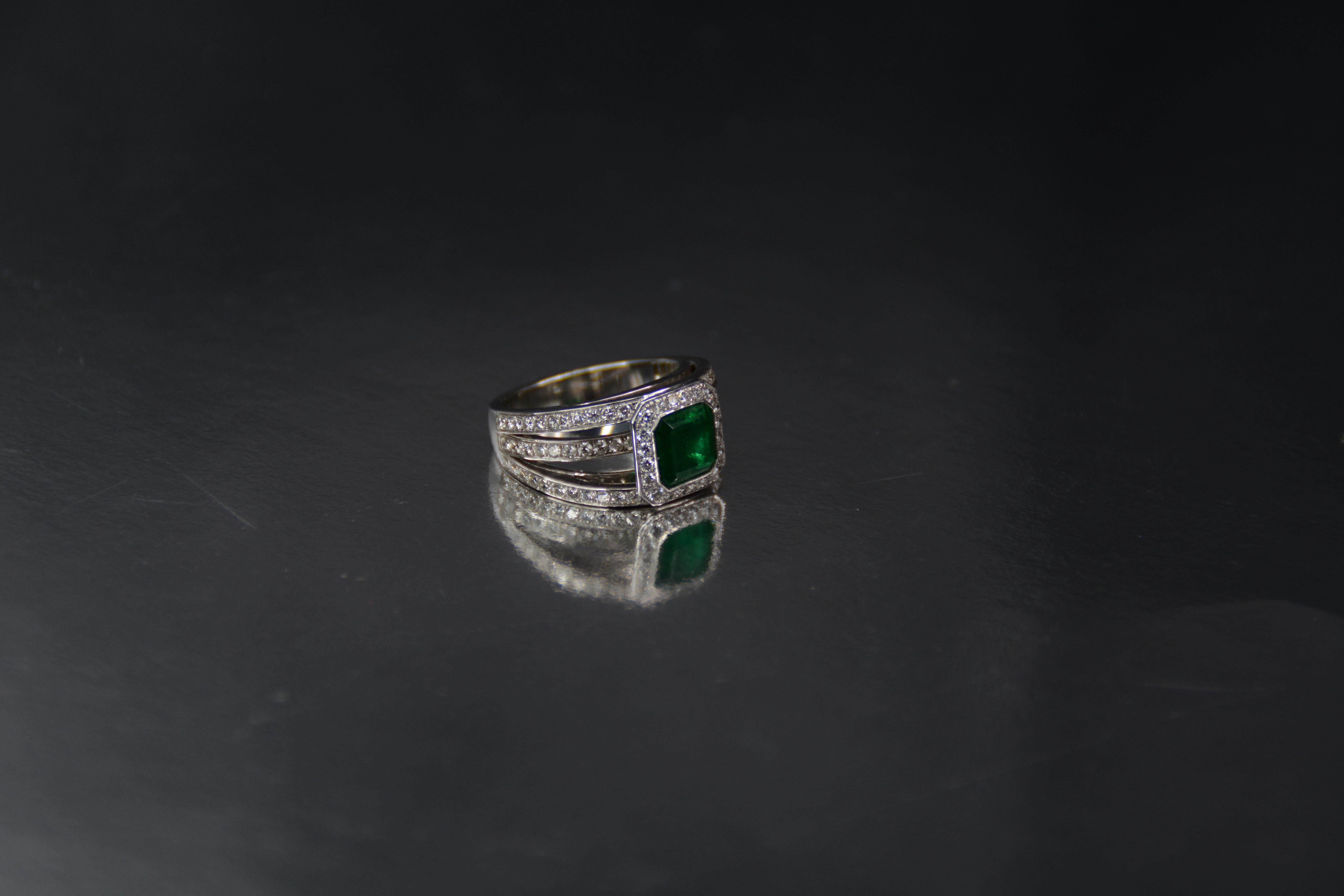 Certified Emerald Ring Diamond Paving White Gold 18 Karat For Sale 3