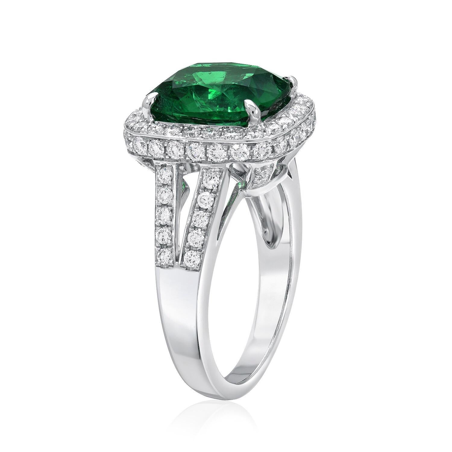 cushion cut emerald ring