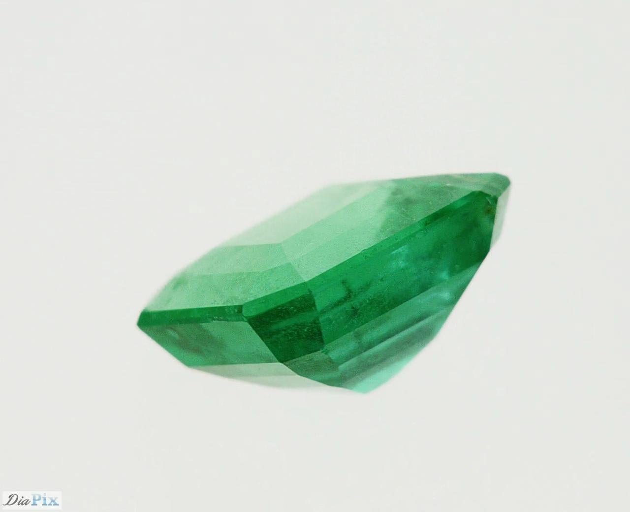 Octagon Cut Certified Intense / Vivid Green Emerald  For Sale